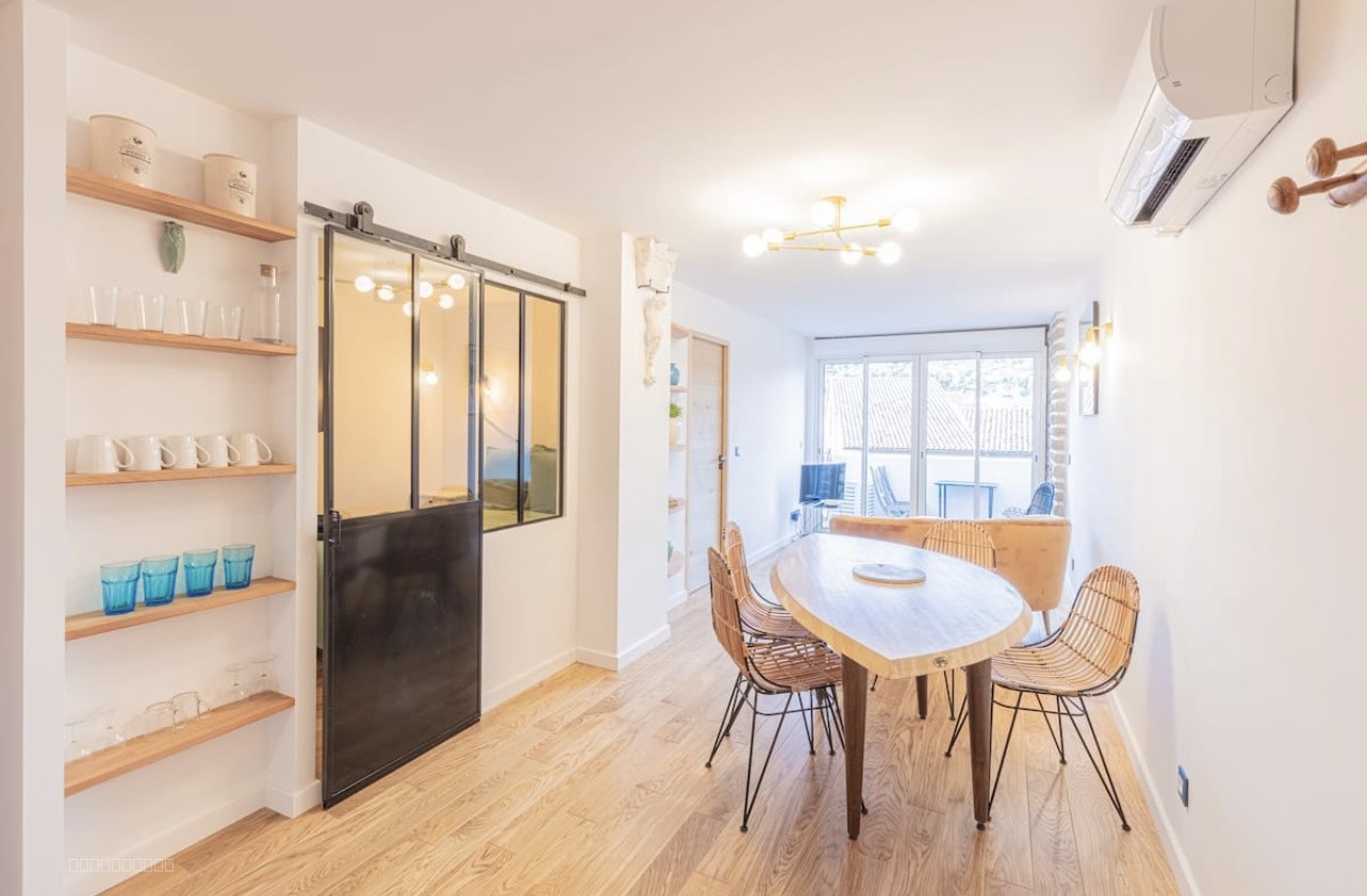 centre de cassis, à 3mn de la plage, T3 av Balcon, rénové par archi! — photo 12