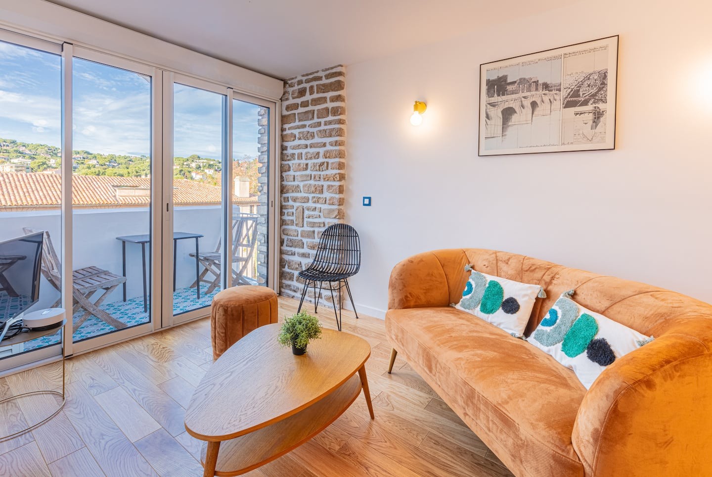 centre de cassis, à 3mn de la plage, T3 av Balcon, rénové par archi! — photo 3