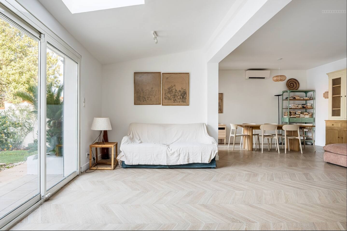 A 350m MER/Plage, CALME, MAISON 200m2, 5 chbres + Studio, JARDIN, PISCINE et PKGS — photo 3