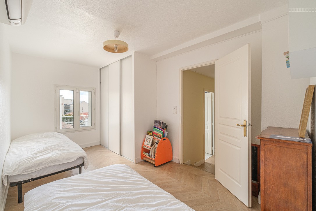 A 350m MER/Plage, CALME, MAISON 200m2, 5 chbres + Studio, JARDIN, PISCINE et PKGS — photo 15