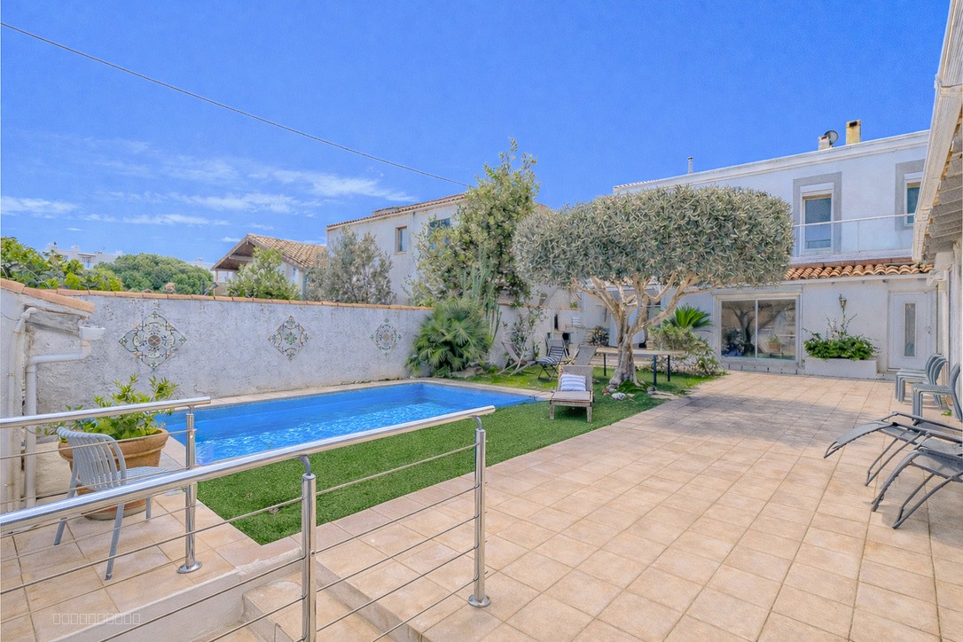 A 350m MER/Plage, CALME, MAISON 200m2, 5 chbres + Studio, JARDIN, PISCINE et PKGS — photo 2