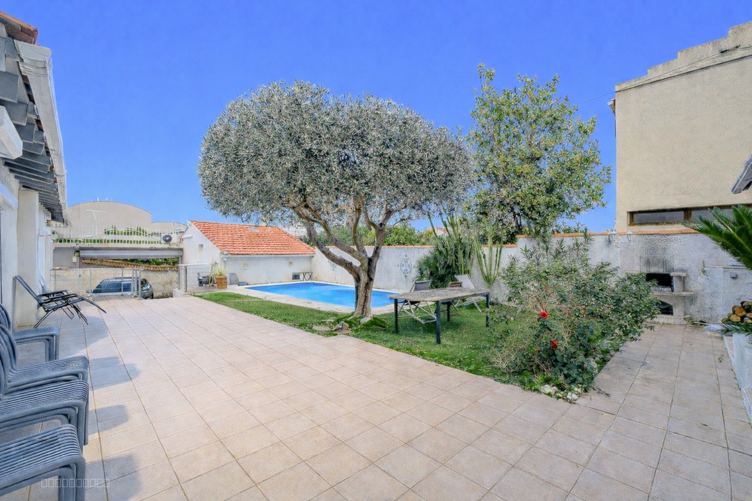 A 350m MER/Plage, CALME, MAISON 200m2, 5 chbres + Studio, JARDIN, PISCINE et PKGS — photo 16