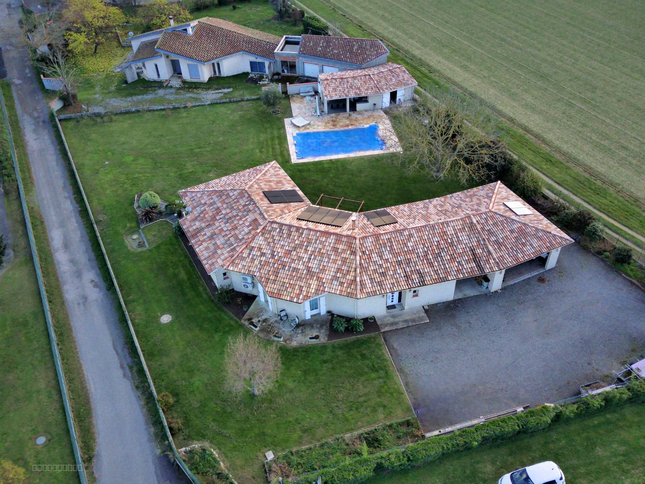 Villa de 172 m2 avec piscine sur 2500m2 — photo 8
