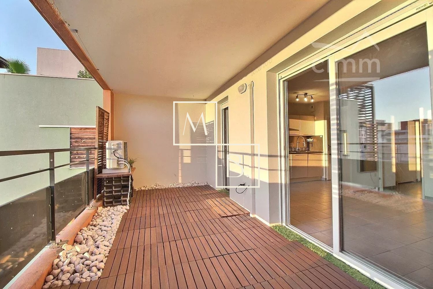 Appartement T3 de 60 m2 avec terrasse de 15 m2, parking et cave — photo 11