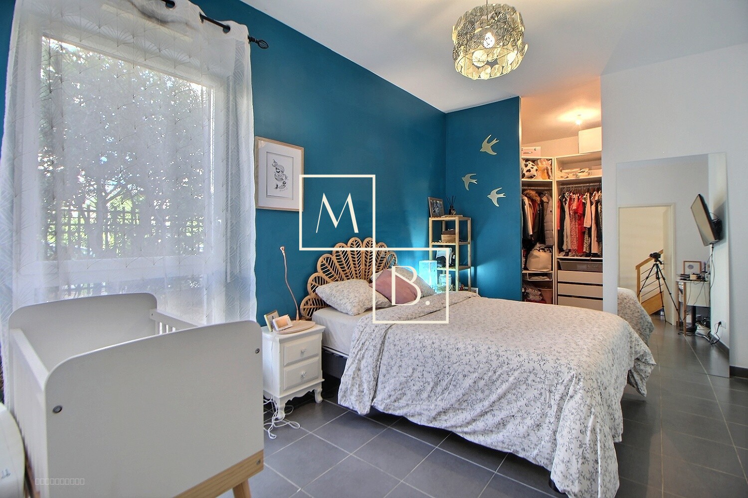 OVALIE, Appartement duplex T4 de 91m2 rez-de-jardin, terrasse et parking privatif en sous-sol. — photo 8