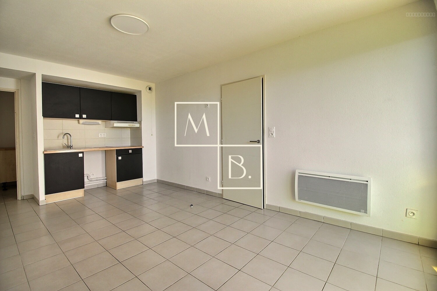 Montpellier, secteur Ovalie, appartement T2 de 46 m2 avec terrasse et parking — photo 3