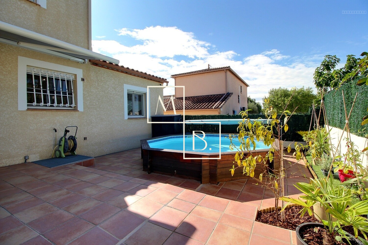 Montpellier, Ovalie / Bagatelle, Maison 5 pièces de 100 m2 avec 4 chambres, garage et jardin avec piscine — photo 3