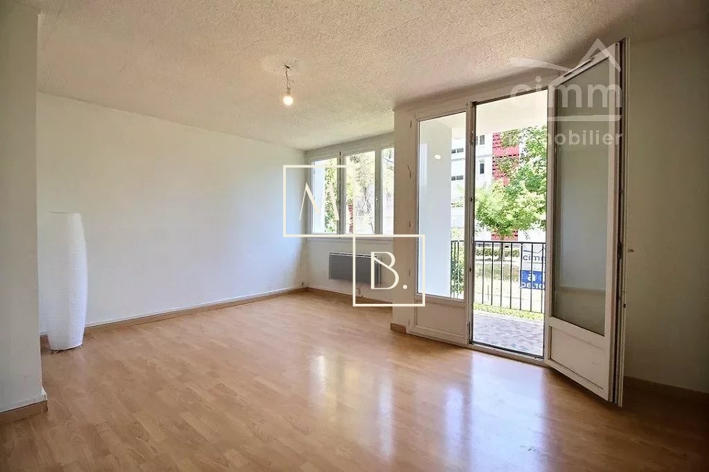 Estanove, T3 66m2 + balcon + garage — photo 2