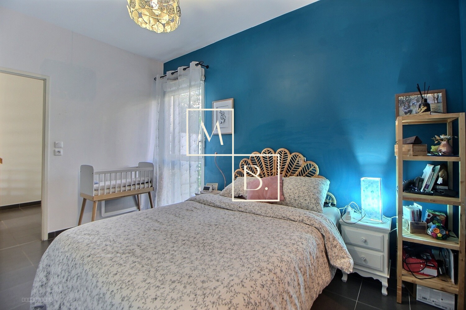 OVALIE, Appartement duplex T4 de 91m2 rez-de-jardin, terrasse et parking privatif en sous-sol. — photo 10