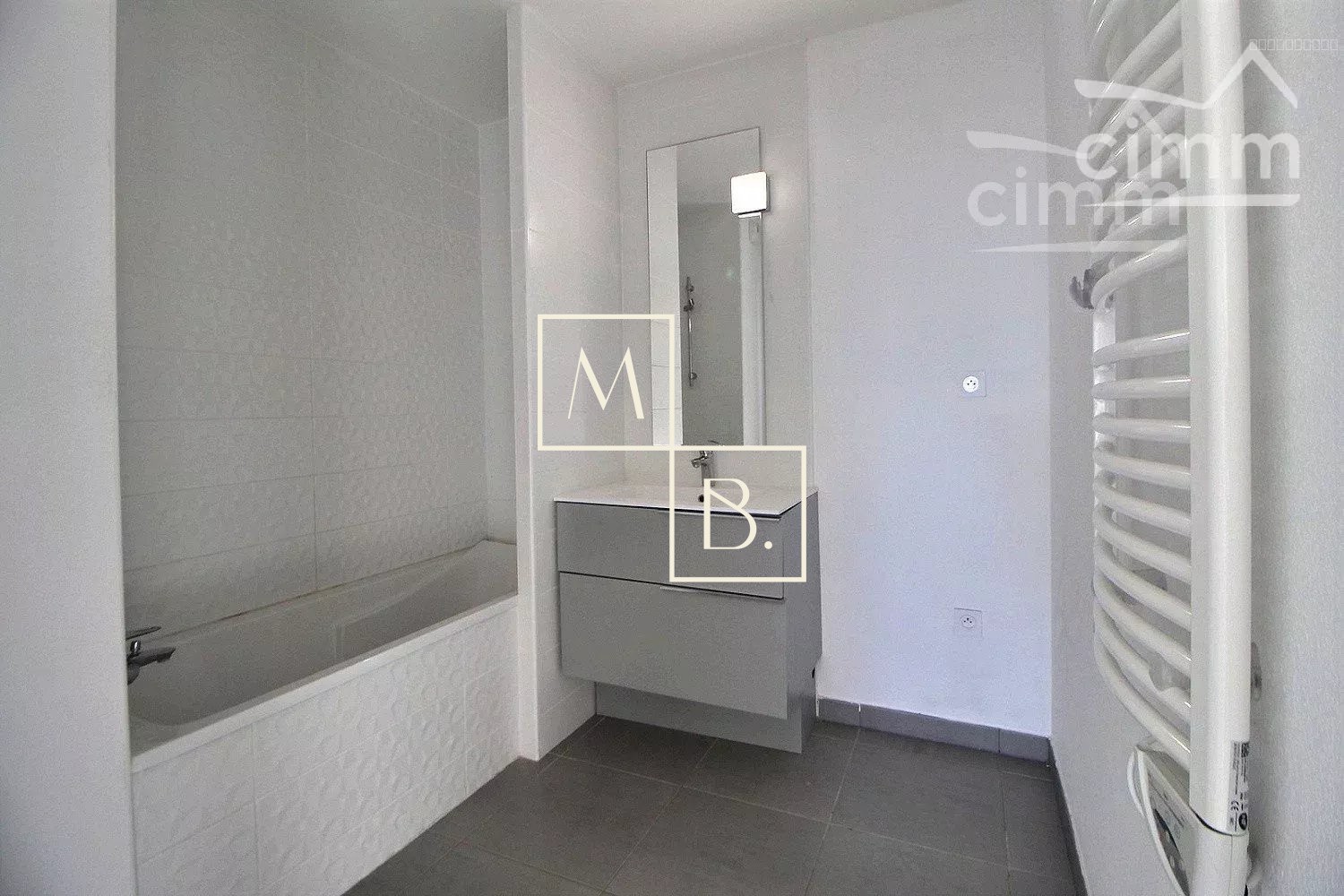 T3 60 m2 avec terrasse de 11 m2, garage et cellier — photo 7