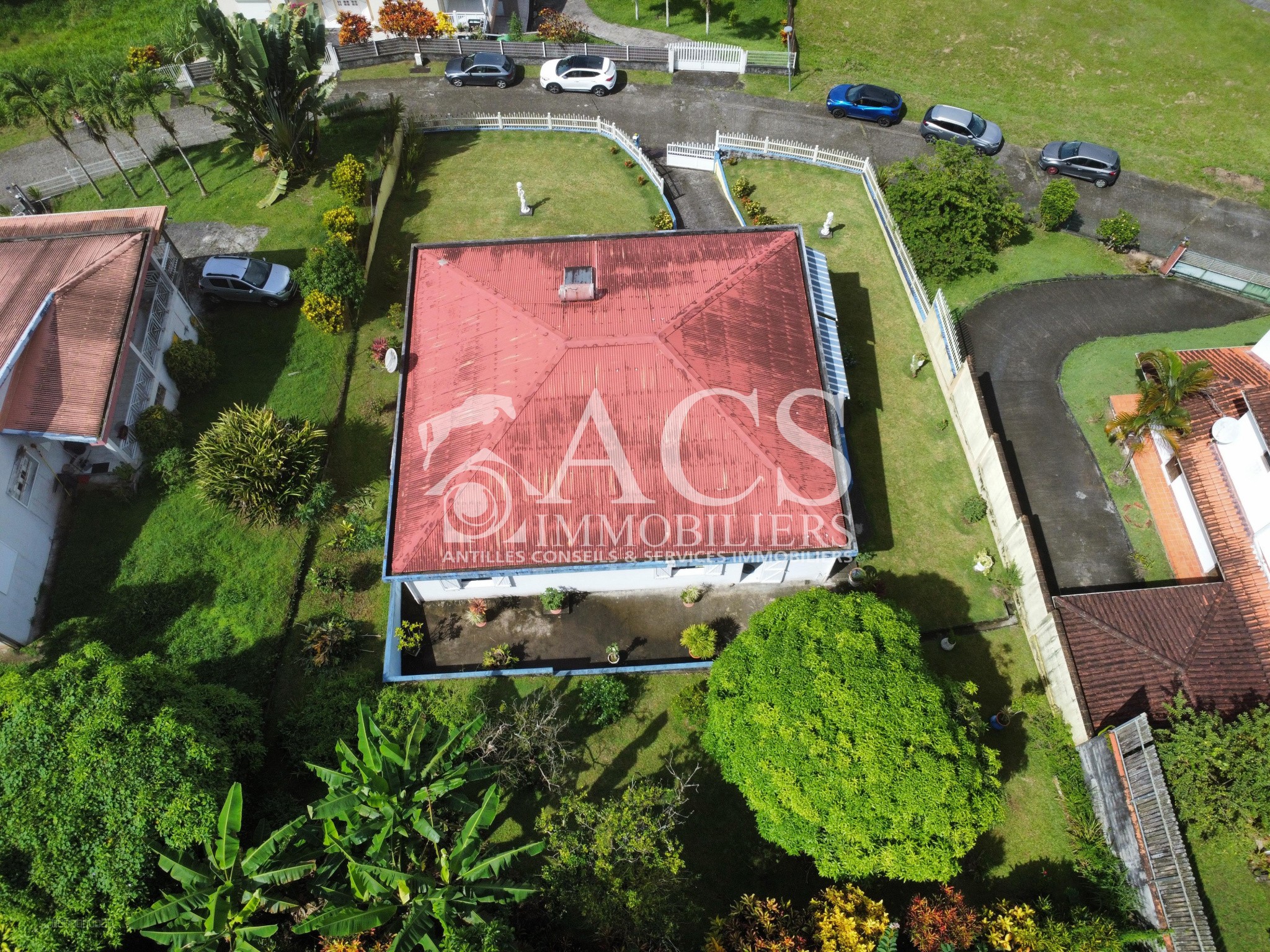À vendre   Belle maison familiale avec jardin et vue dégagée à Saint Joseph, limite Fort-de-France — photo 2