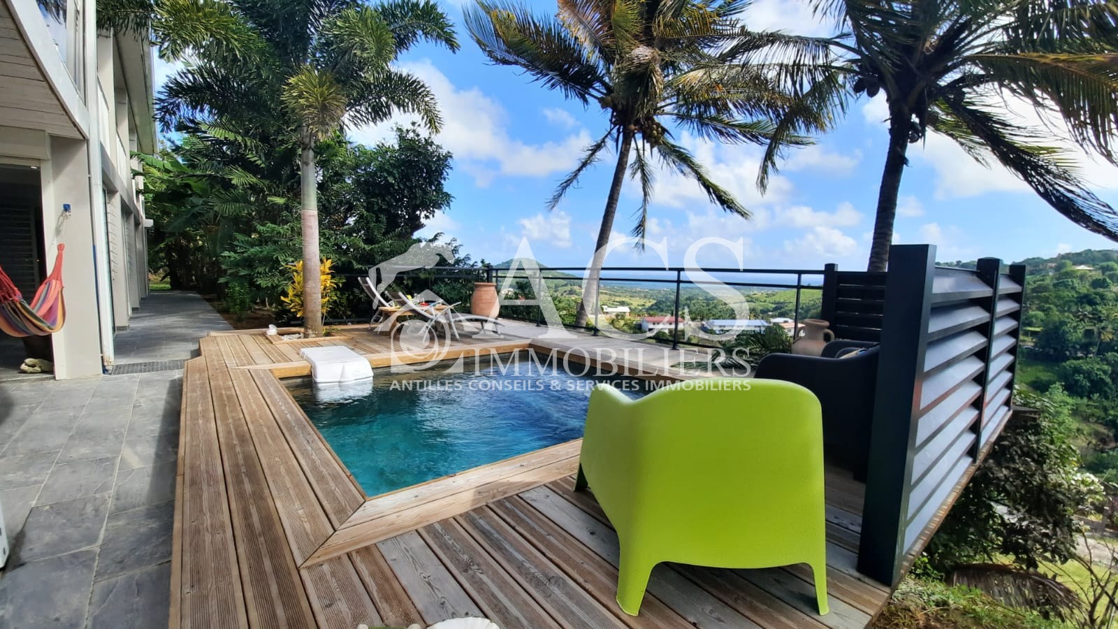 **À vendre : Superbe villa rénovée avec vue mer et campagne   Le Marin** — photo 6