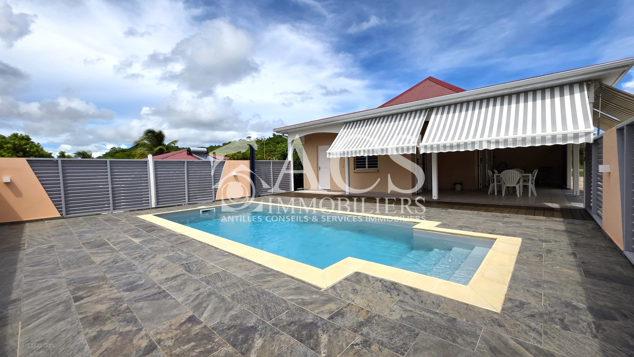 À vendre : Superbe villa sécurisée au Cap Chevalier à SAINTE-ANNE — photo 2