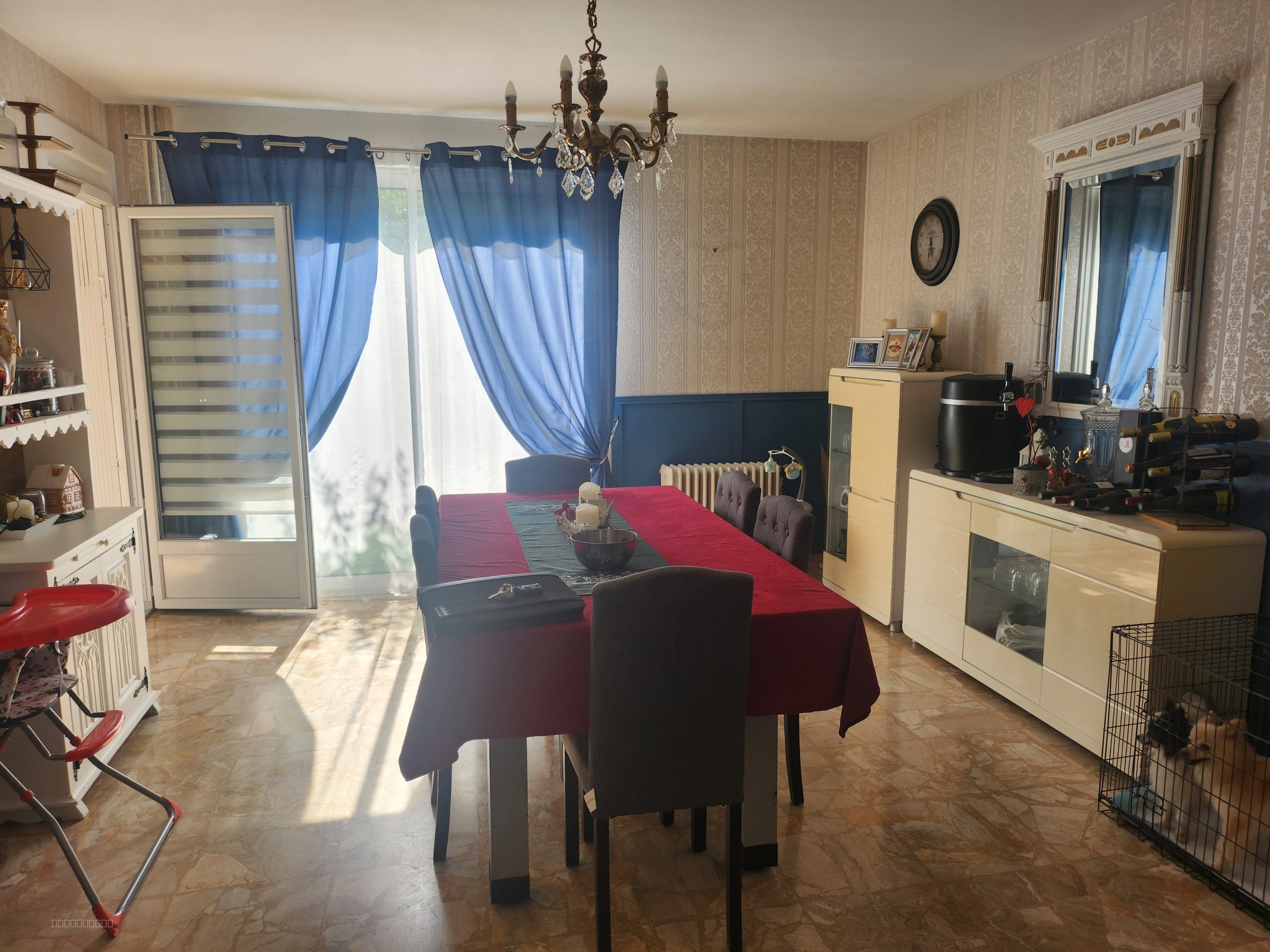 MAISON À FEURS AVEC PISCINE ET TERRAIN DE 500 m2 — photo 6