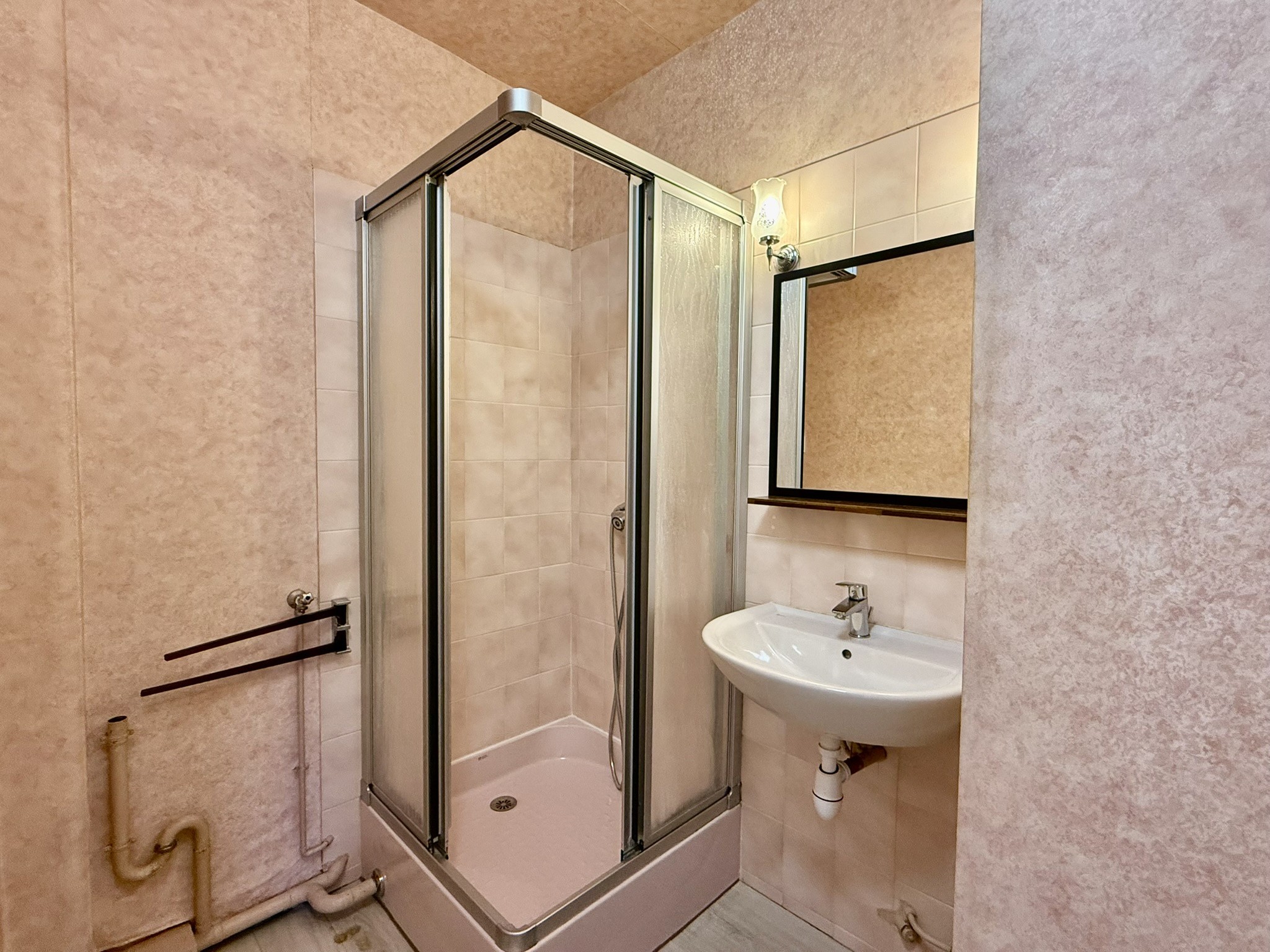 LA CHAPELLE SAINT LUC - Appartement de type 4 — photo 6