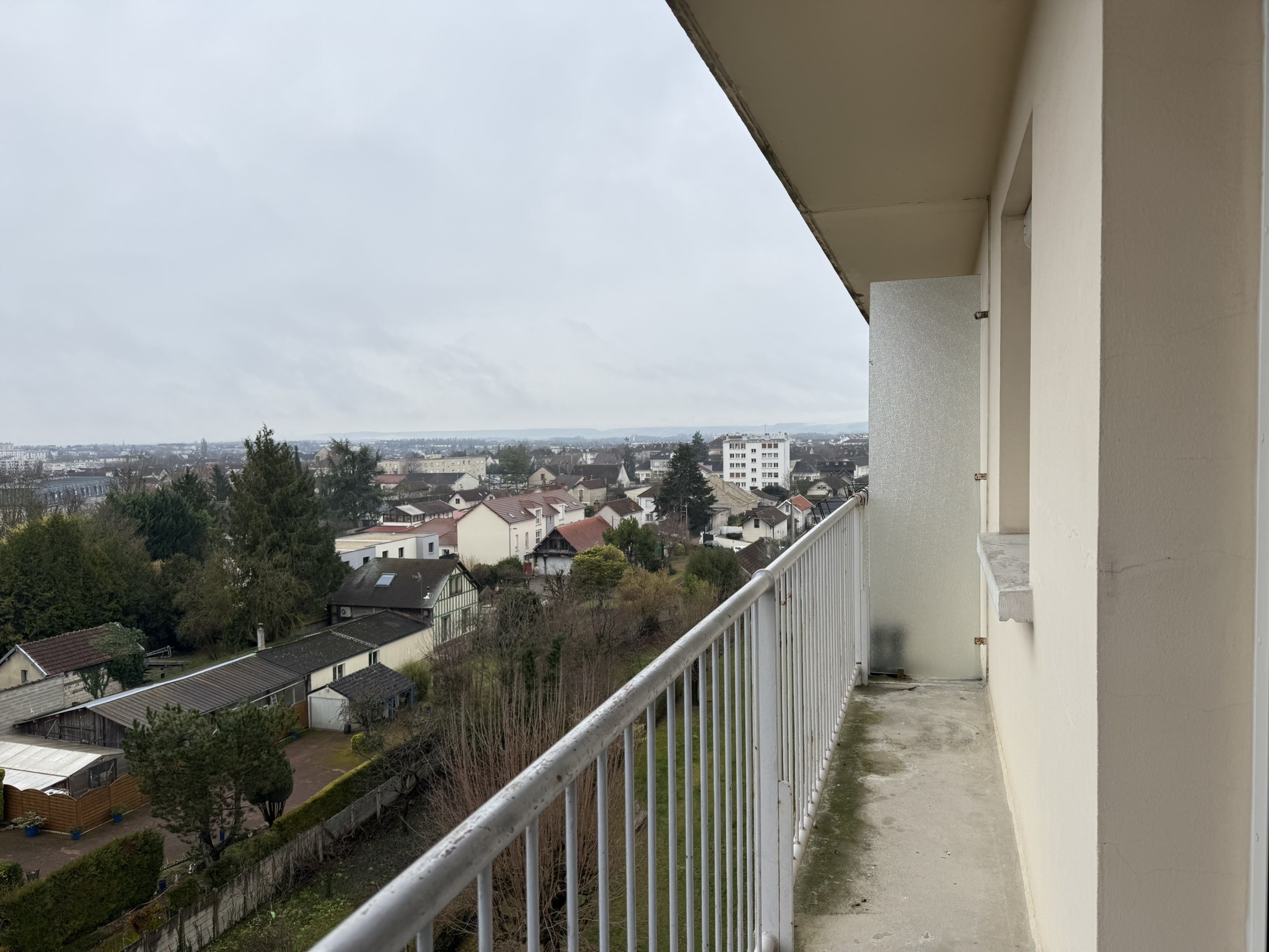 LA CHAPELLE SAINT LUC - Appartement de type 4 — photo 7