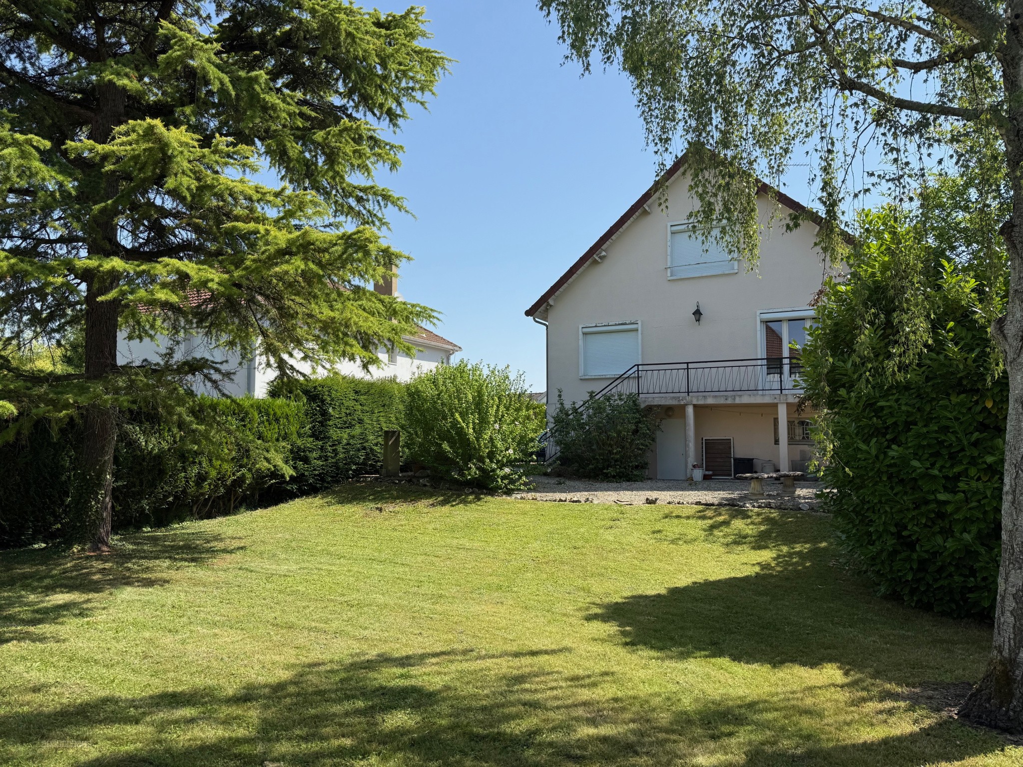SAINT ANDRE LES VERGERS - Maison 3 chambres 113 m2 avec 670 m2 de terrain — photo 2