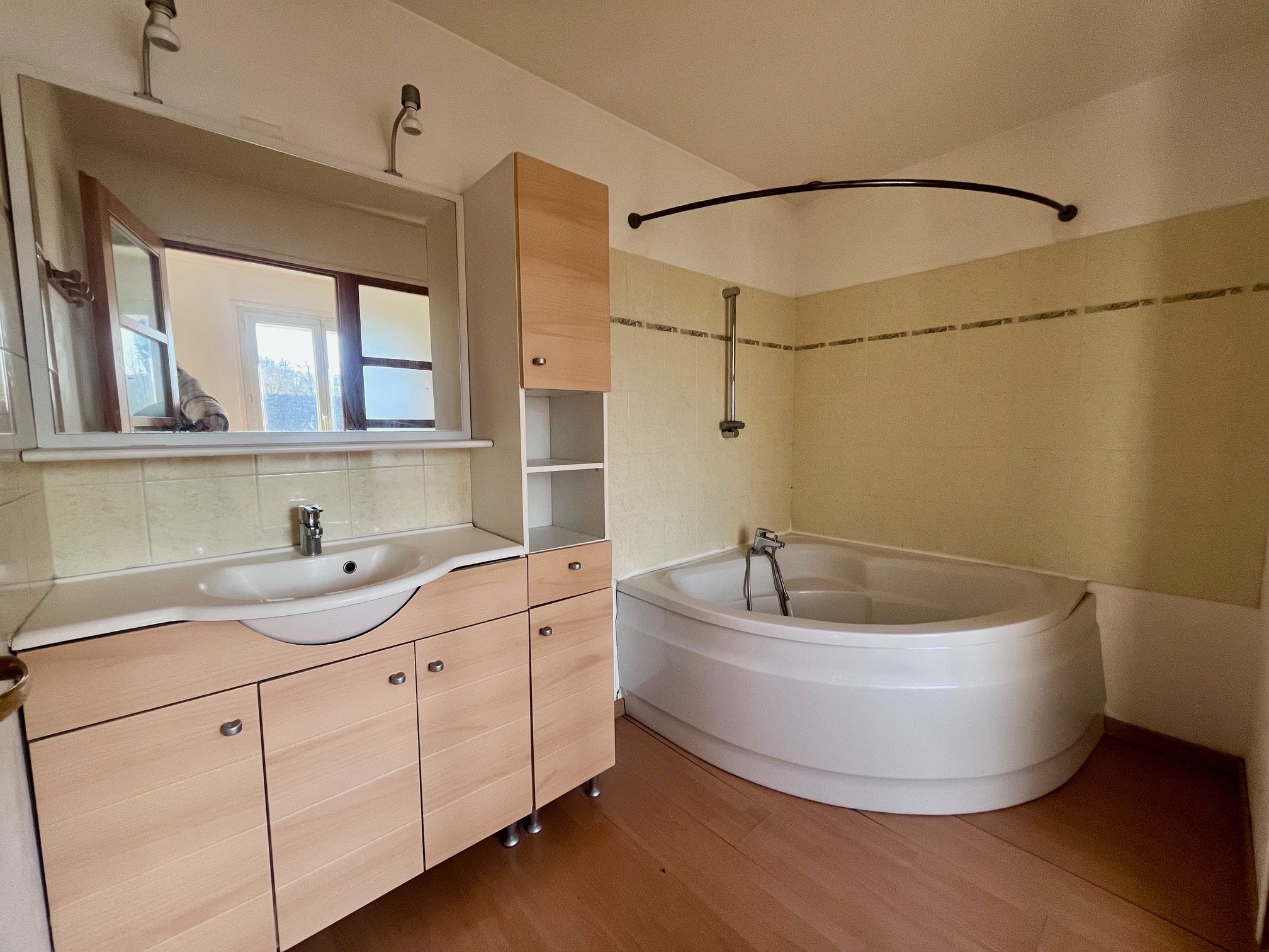Troyes - Charmante maison de 75 m 2 avec jardin — photo 7