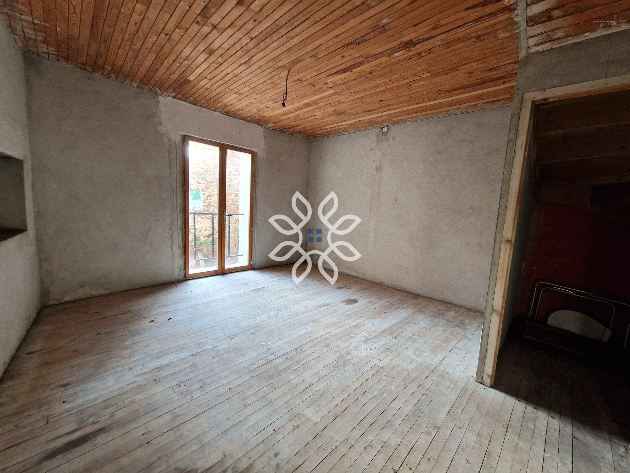 MAISON de BOURG — photo 3
