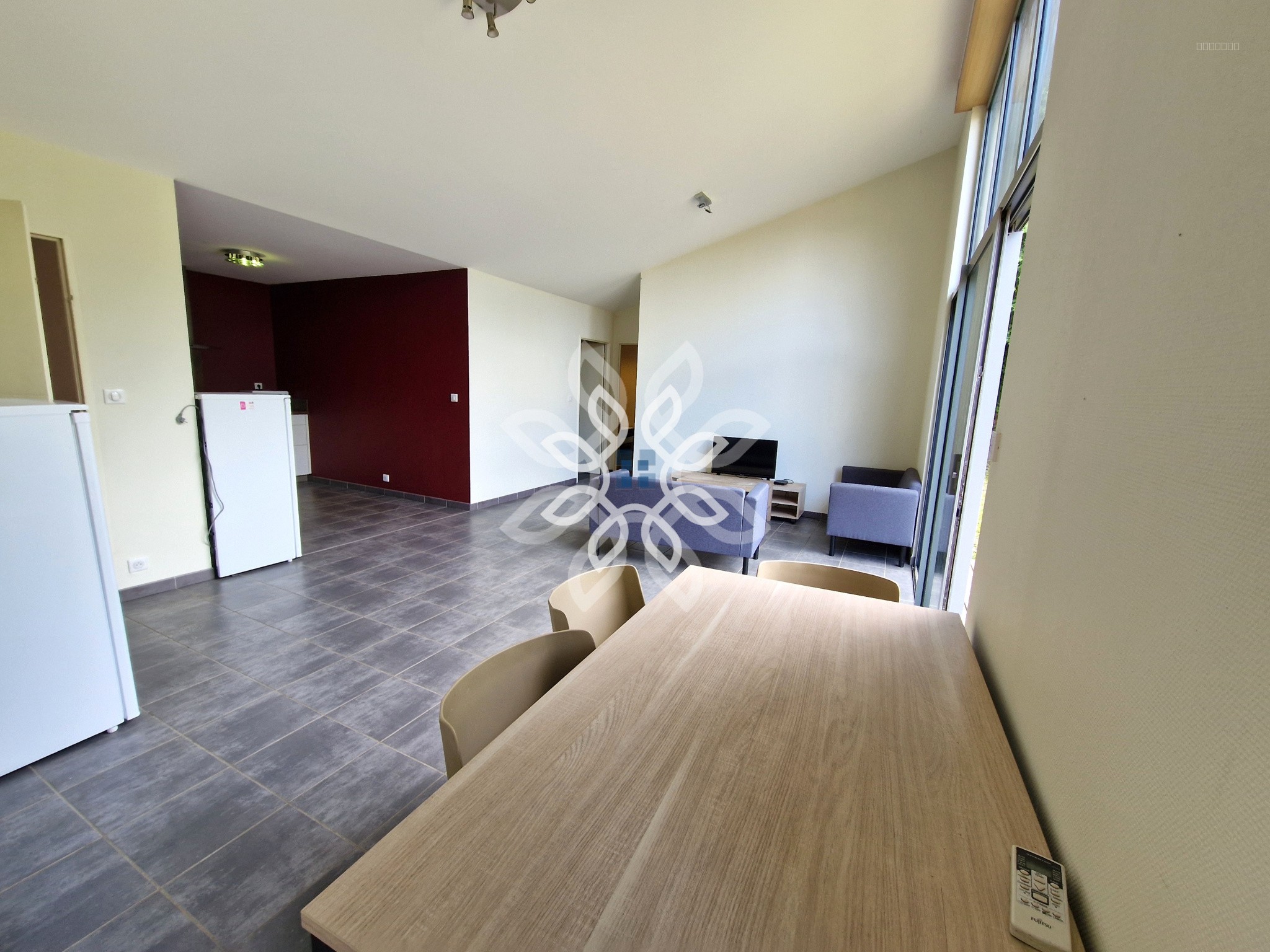 Maison de plain pied récente à Massiac — photo 3