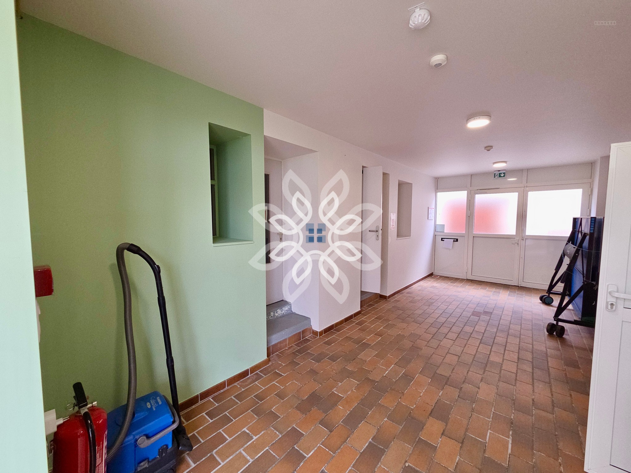 Ensemble immobilier ERP de 54 couchages avec logements, cuisine professionnelle, et terrain clos   43440 CHAMP — photo 5