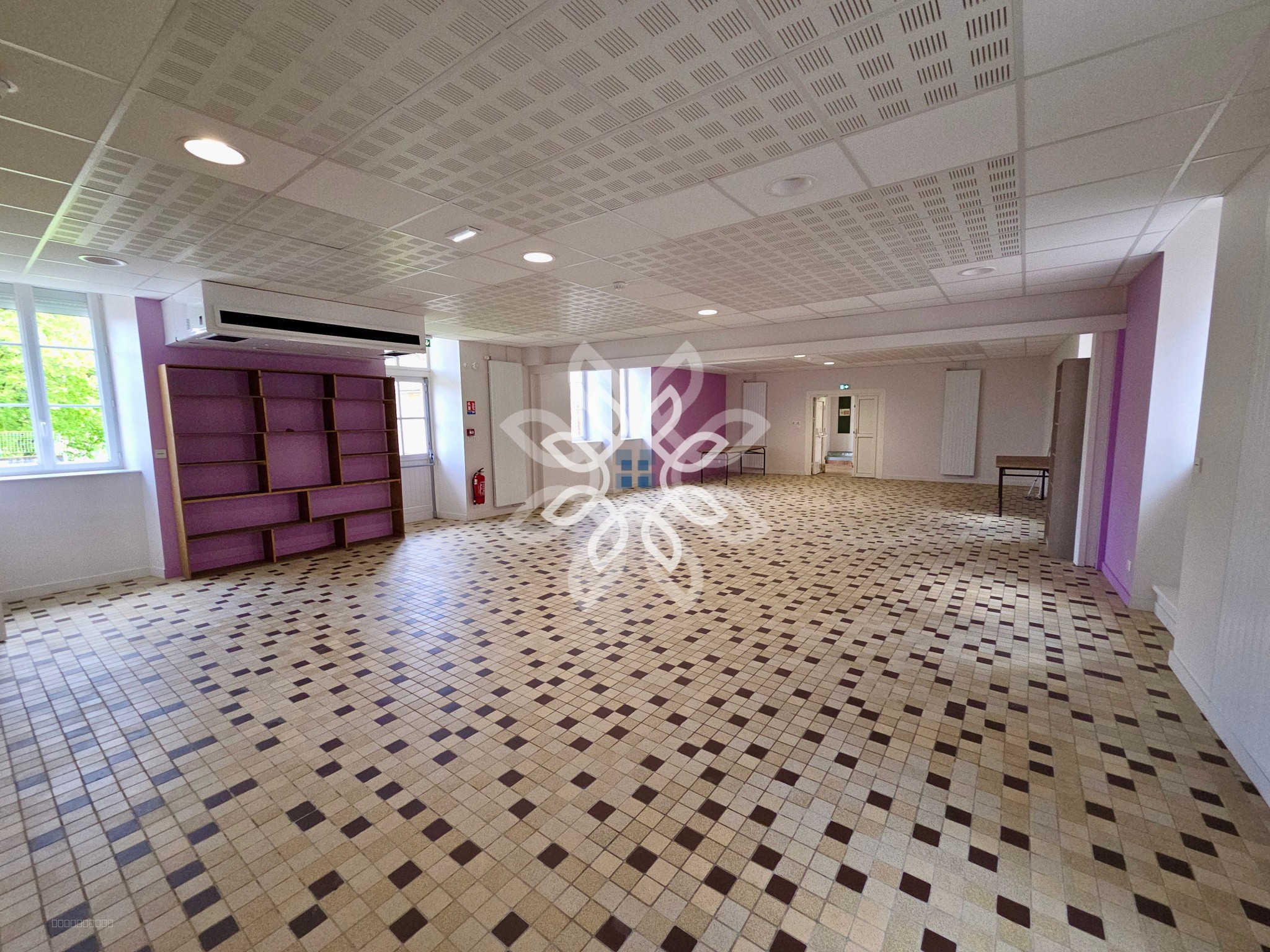 Ensemble immobilier ERP de 54 couchages avec logements, cuisine professionnelle, et terrain clos   43440 CHAMP — photo 4