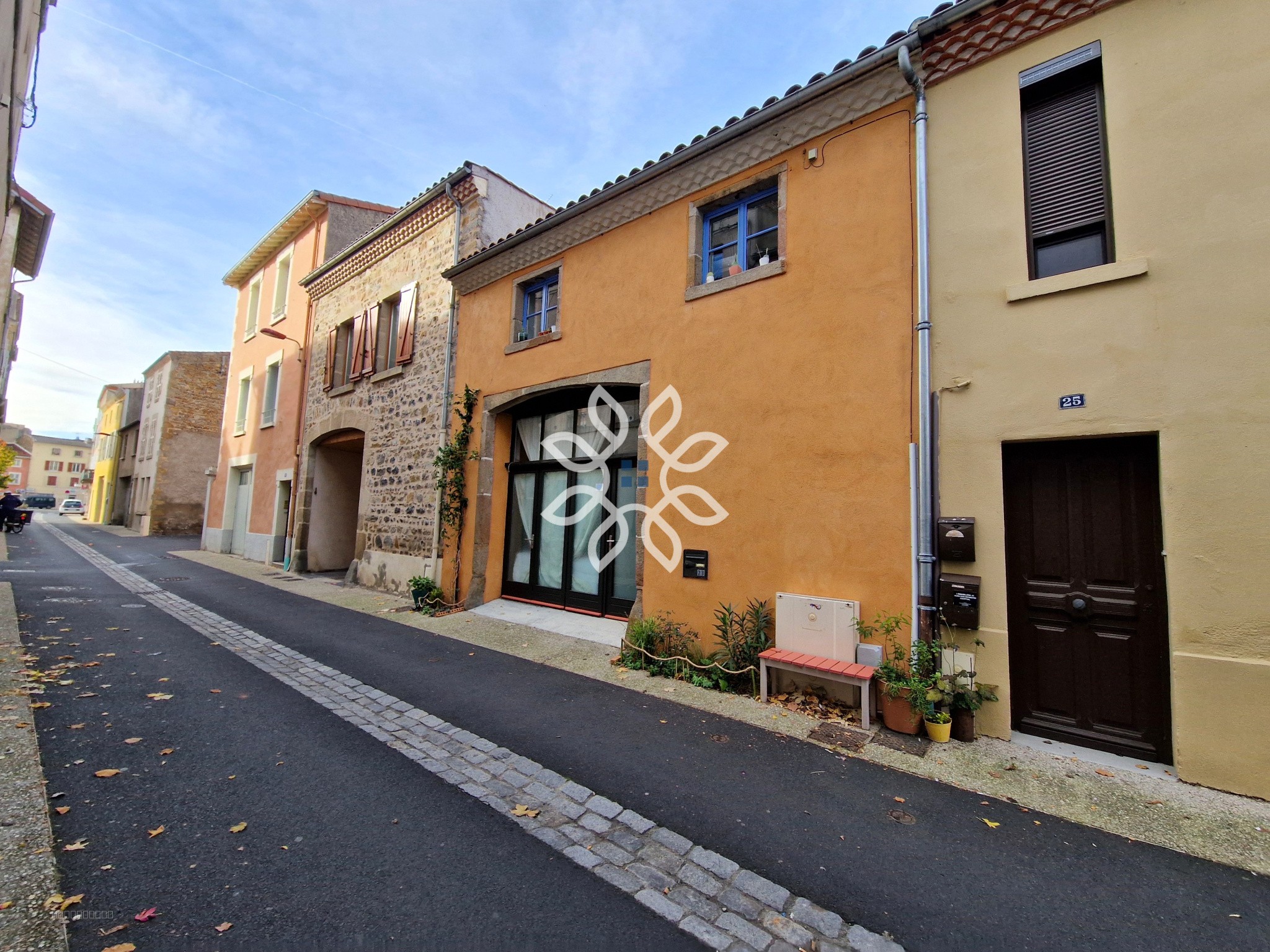 Maison de bourg rénovée   Quartier calme d’Issoire — photo 2