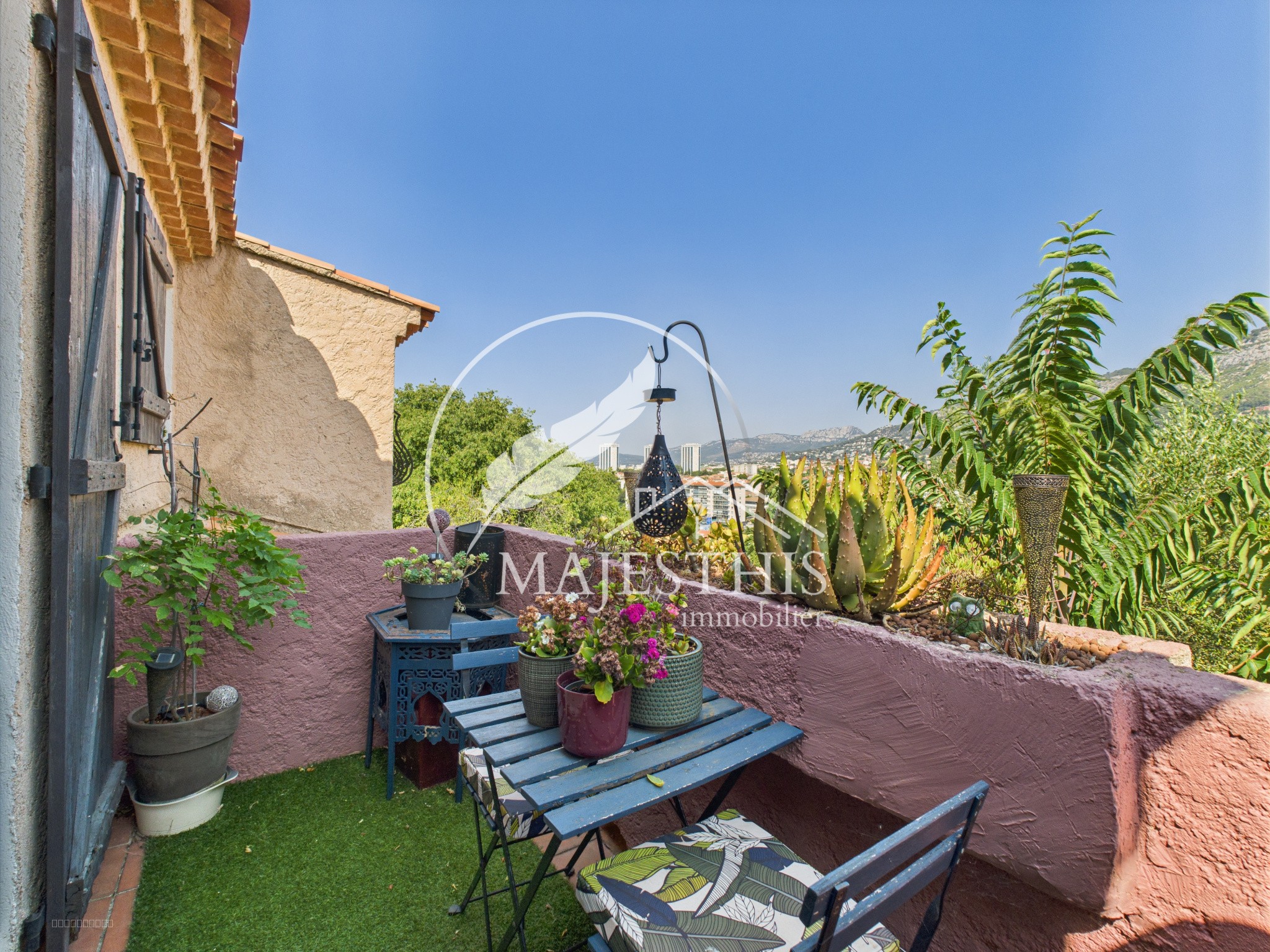 MAISON COUP DE COEUR T5 150M2 A TOULON LA BARRE / LA SERINETTE — photo 6