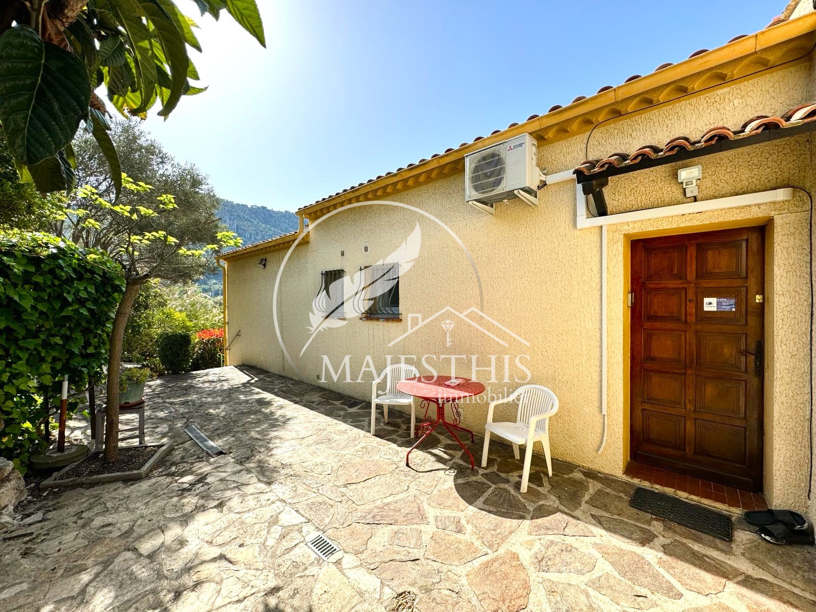 MAISON TOULON 4 PIECES - VUE COLLINES — photo 11