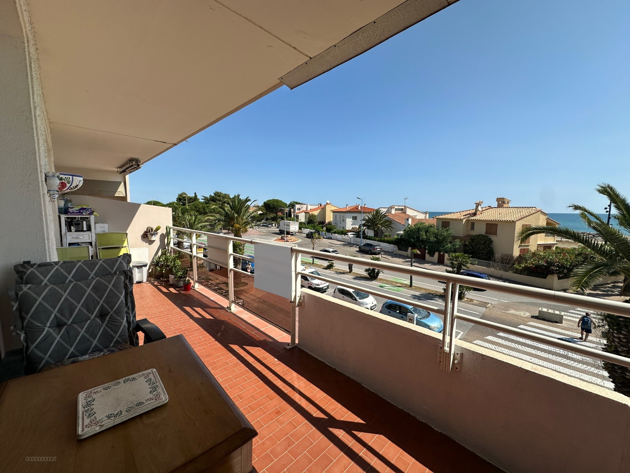 APPARTEMENT 2 PIECES VUE MER - VASTE TERRASSE - SAINT-CYPRIEN PLAGE — photo 2