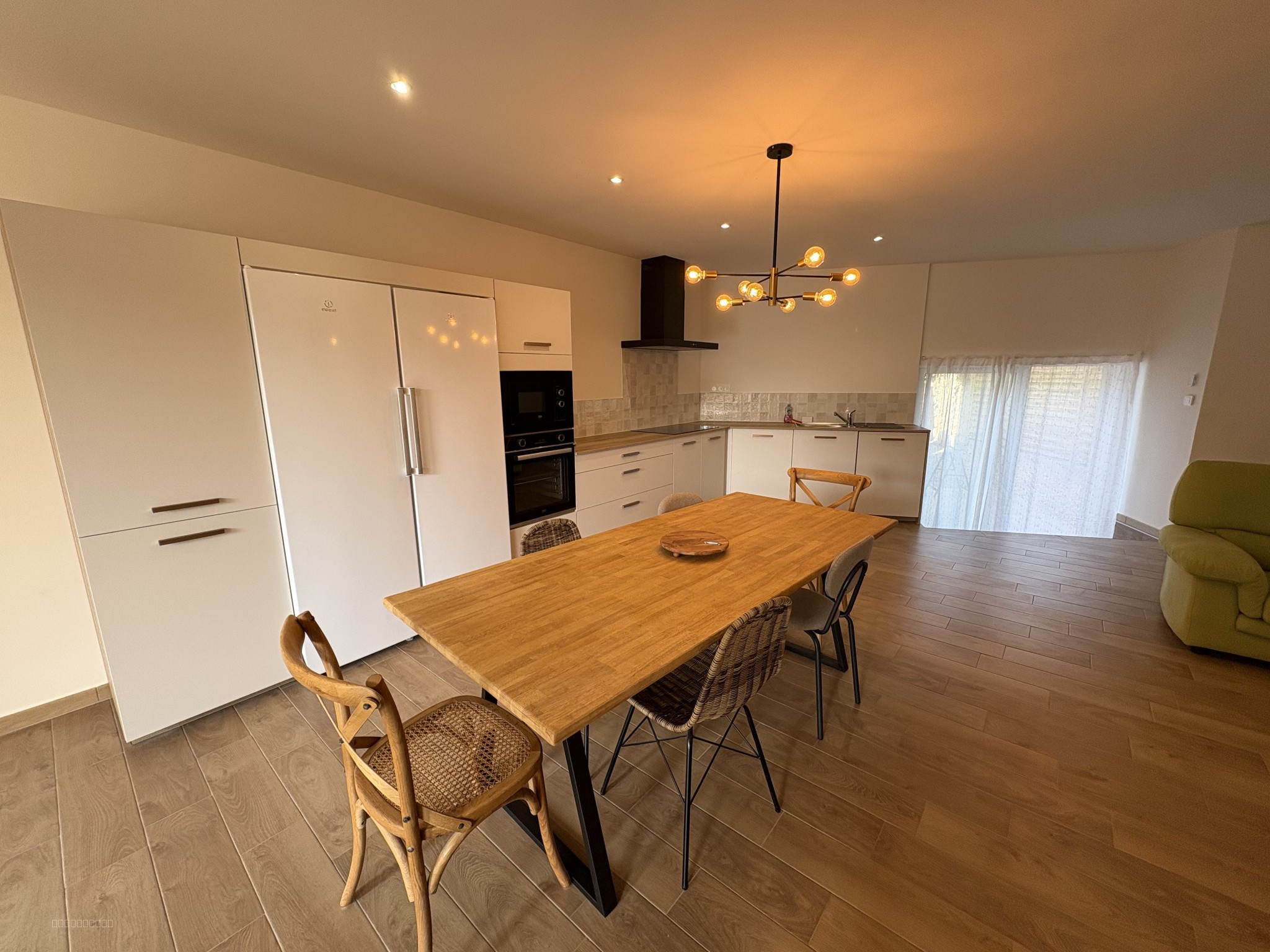 LOCATION ANNUELLE MEUBLEE - APPARTEMENT T2 - SAINT-CYPRIEN PLAGE — photo 2