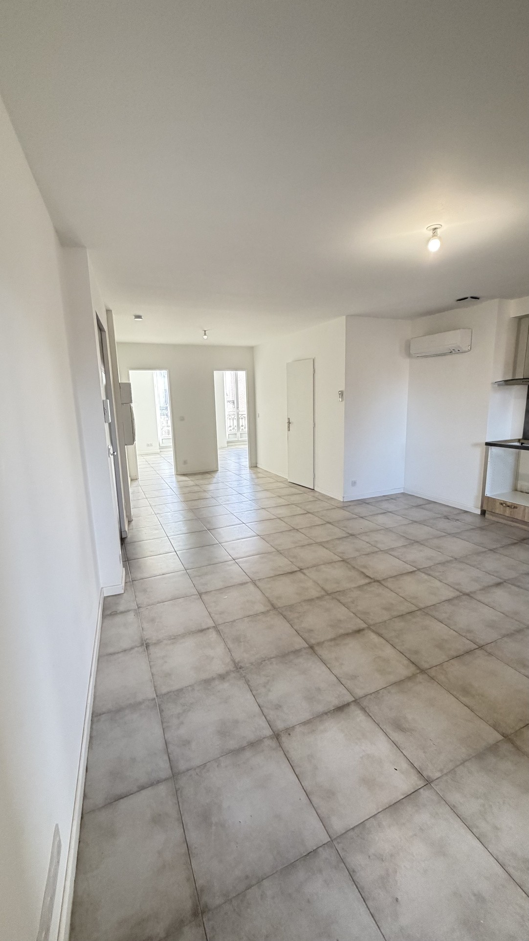 CARCÈS   LOCATION - T3 52,38 m2 — photo 8