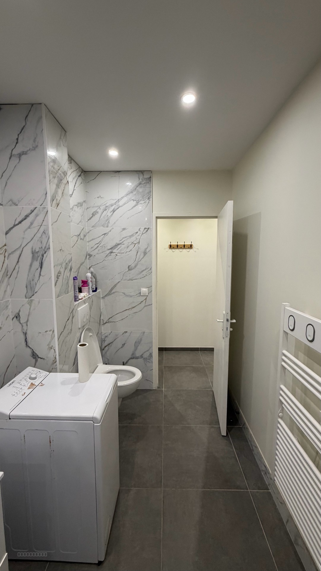 Superbe appartement T2 meublé, entièrement rénové - Nans-les-Pins, centre village — photo 8