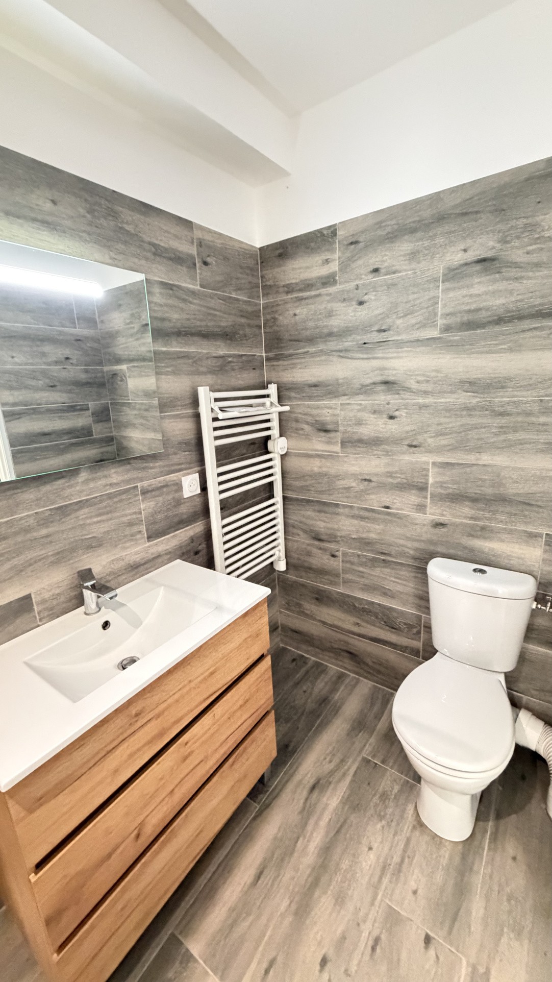 CARCÈS   LOCATION - T3 52,38 m2 — photo 7