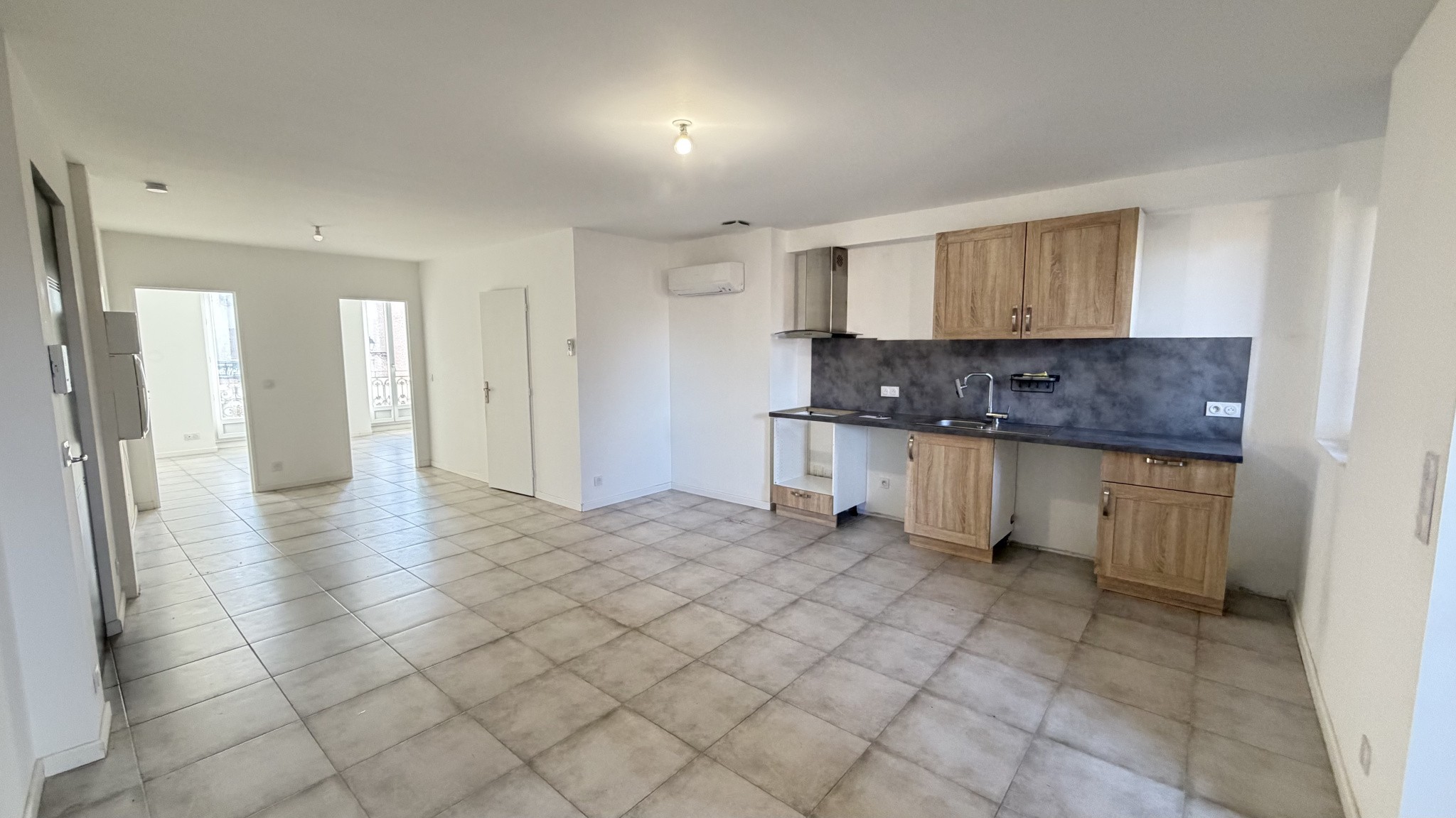 CARCÈS   LOCATION - T3 52,38 m2 — photo 9