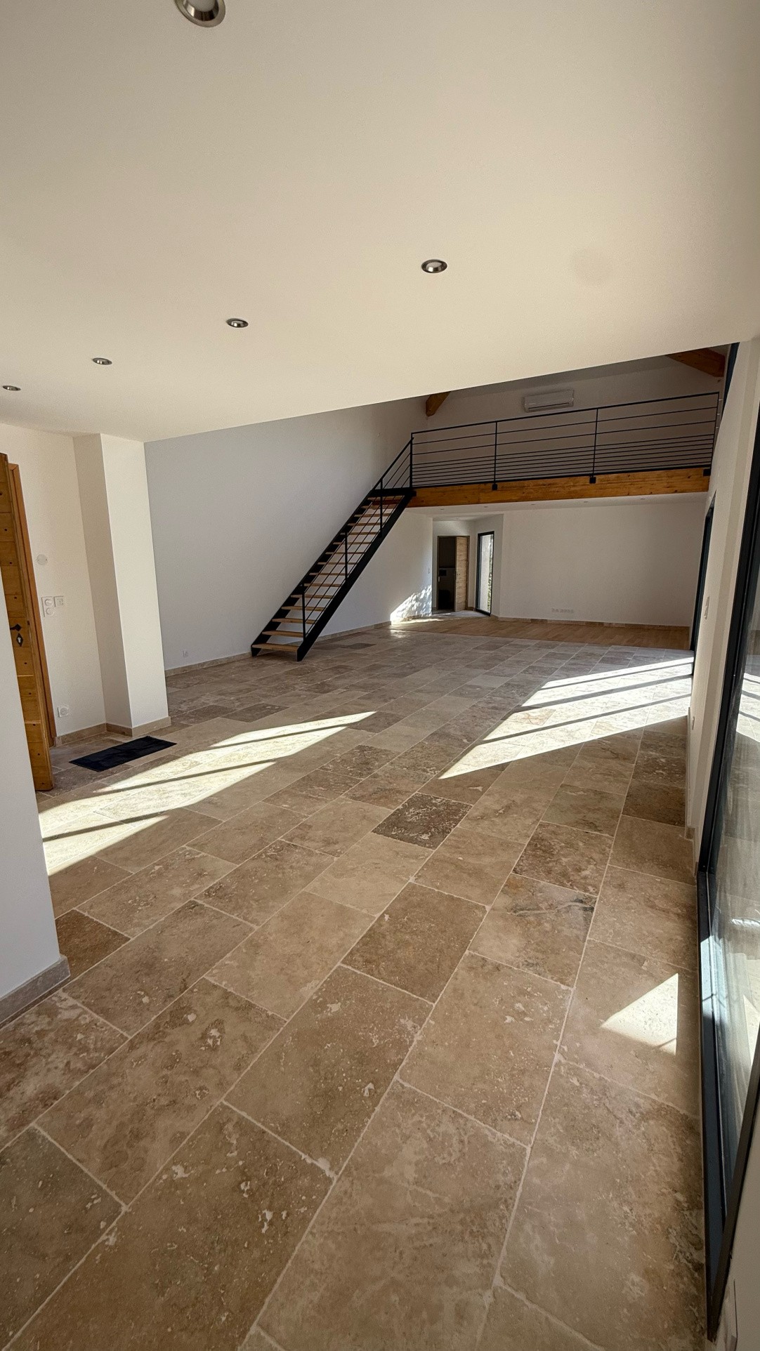 Cotignac — Superbe villa contemporaine de plain-pied, 219 m2, prestations haut de gamme — photo 14