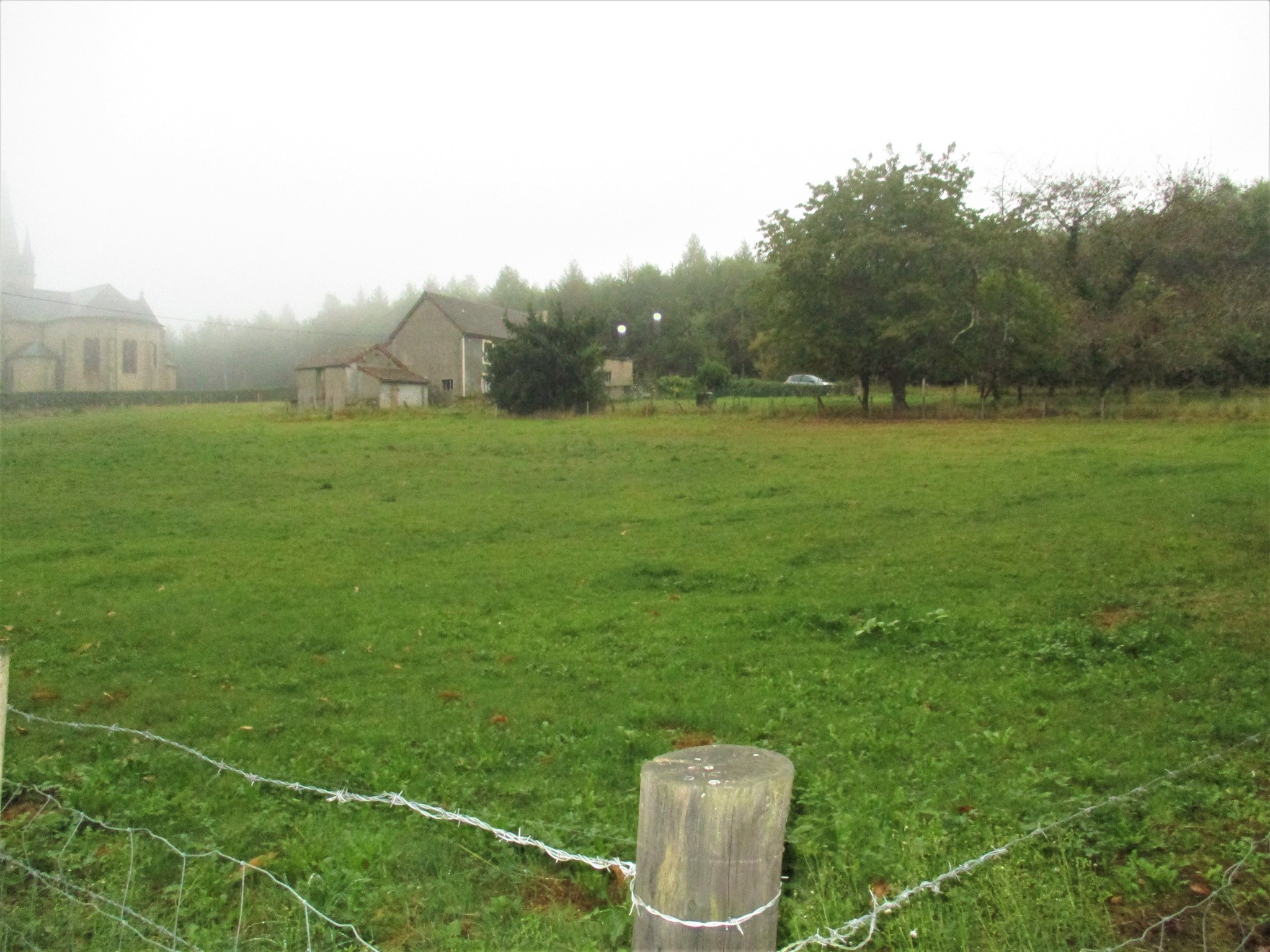 AUTUN - 30.000 euros et 27.000 euros — photo 2