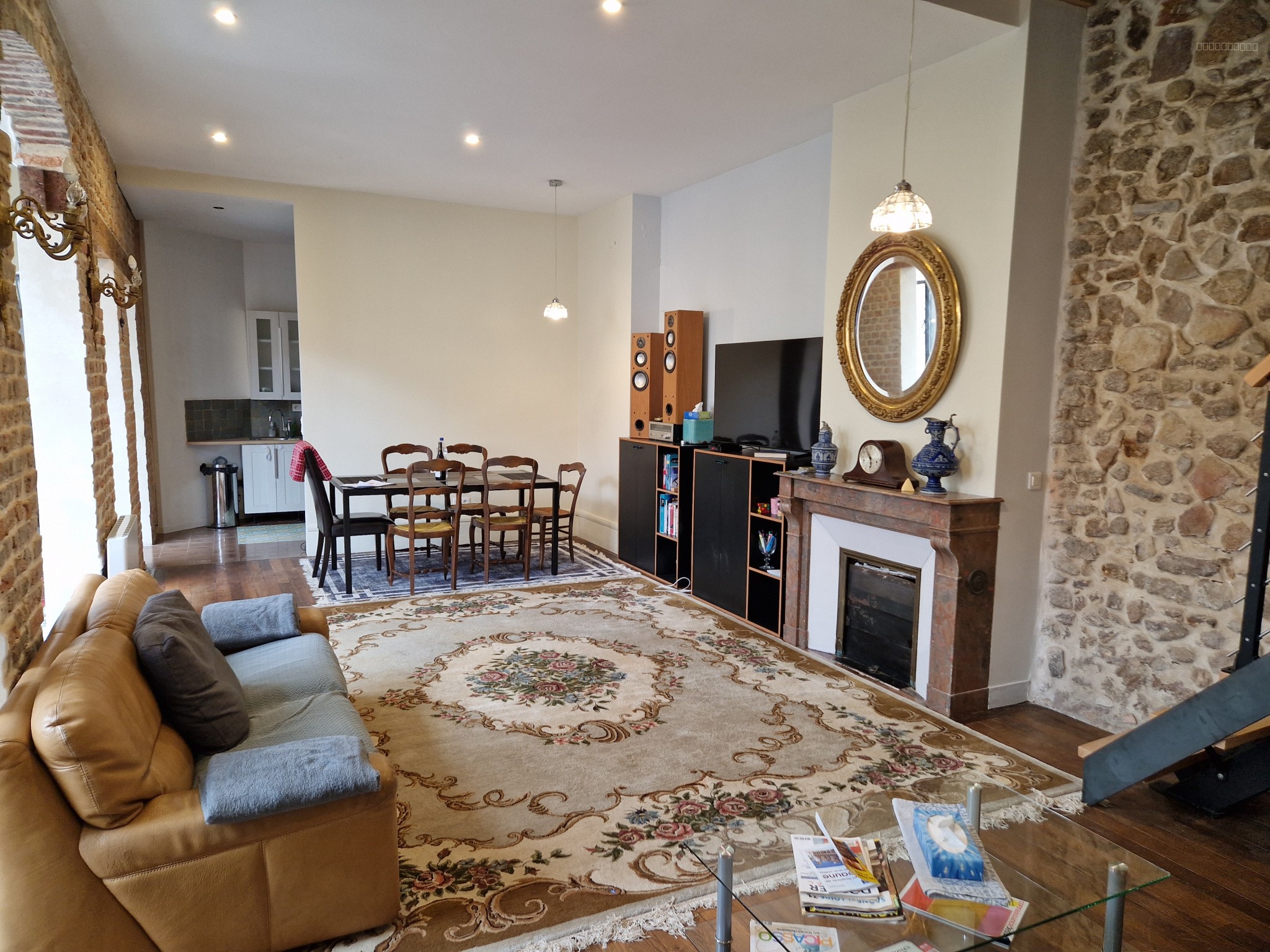 Coeur historique appartement en duplex — photo 15