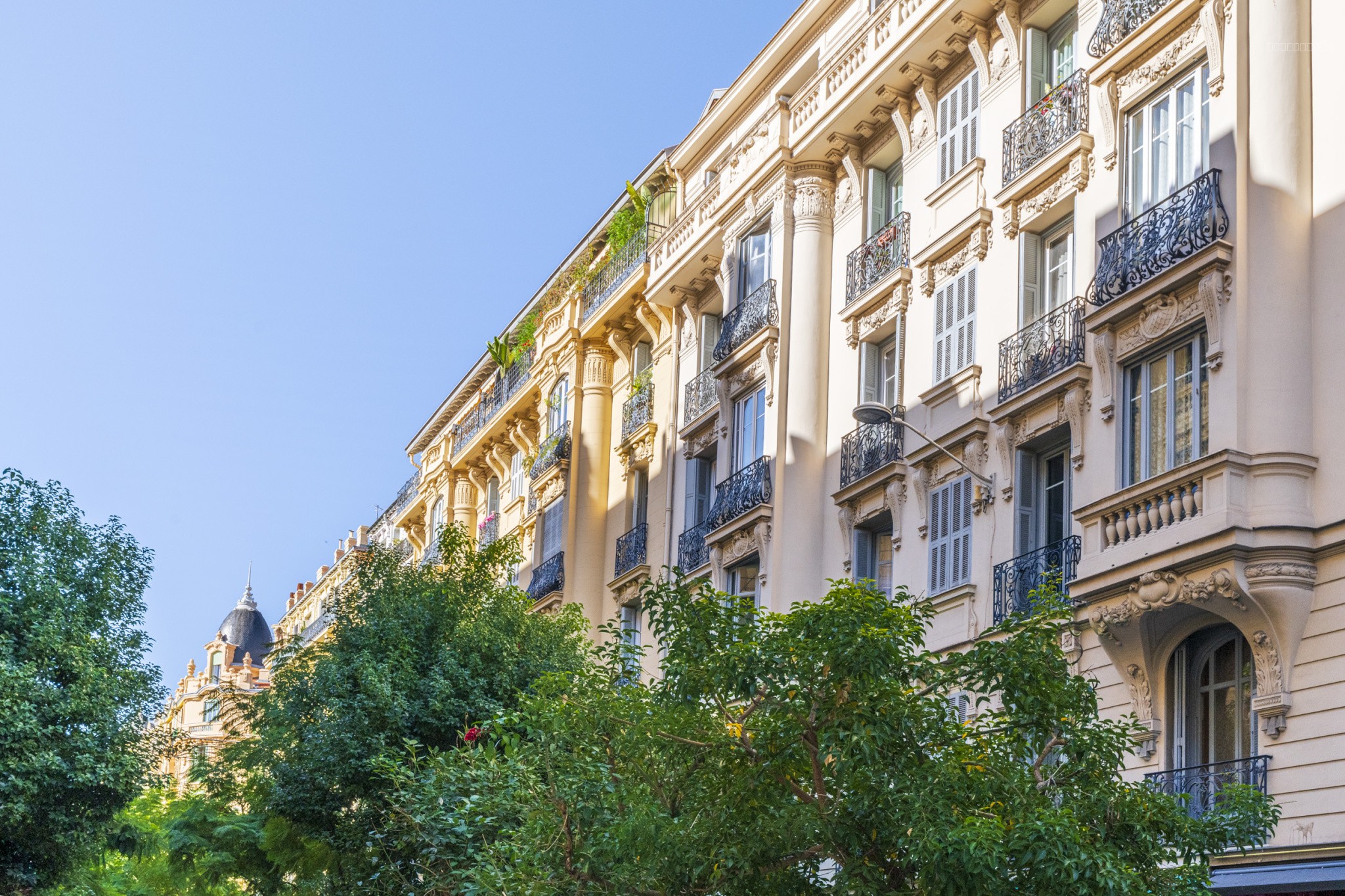 CARRÉ D’OR   DERNIER ÉTAGE   BALCON PLEIN SUD — photo 15