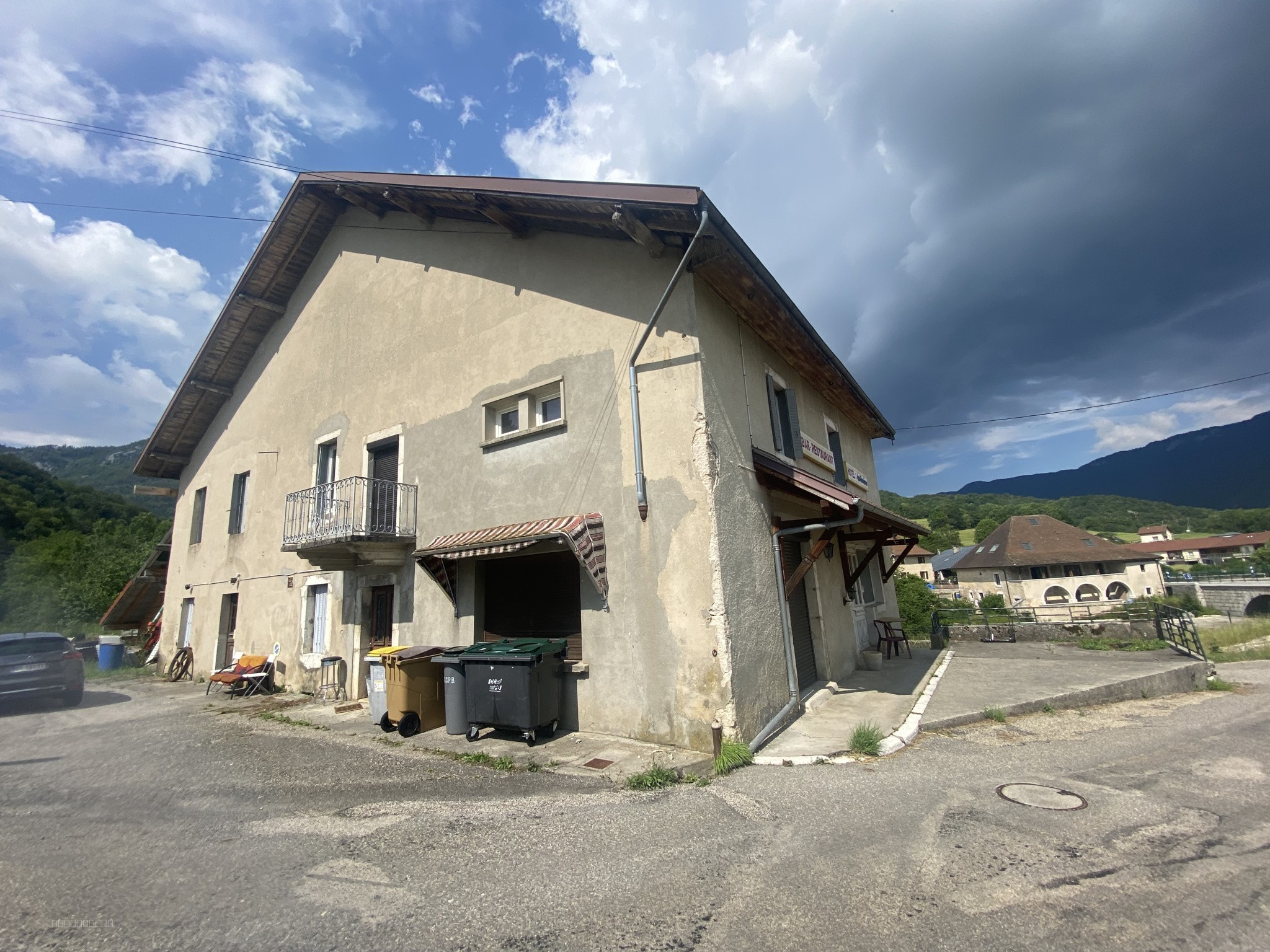 Ancien hôtel à réhabiliter — photo 2