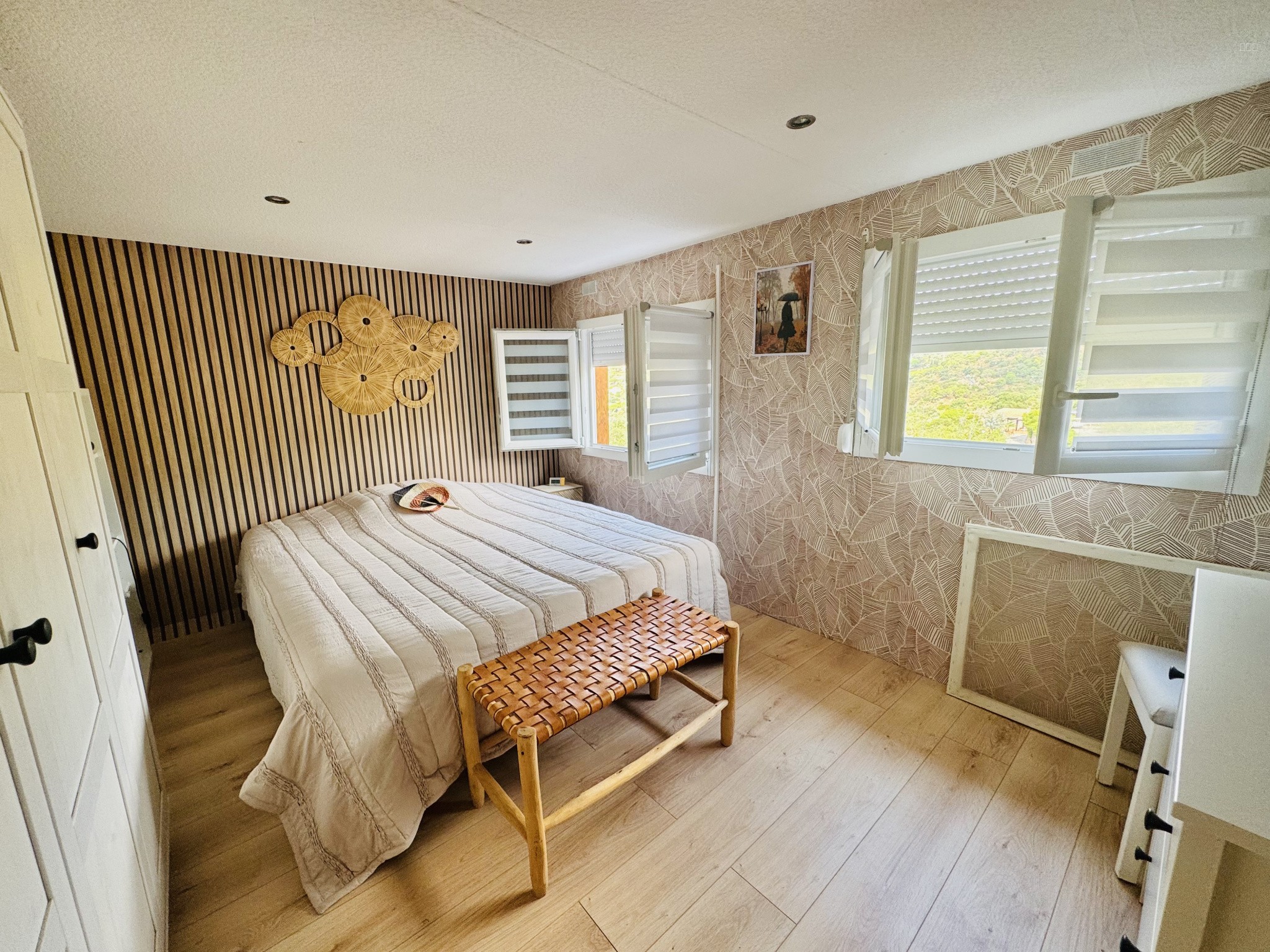 Charme et tranquillité   Jolie maison avec vue sur les collines — photo 5