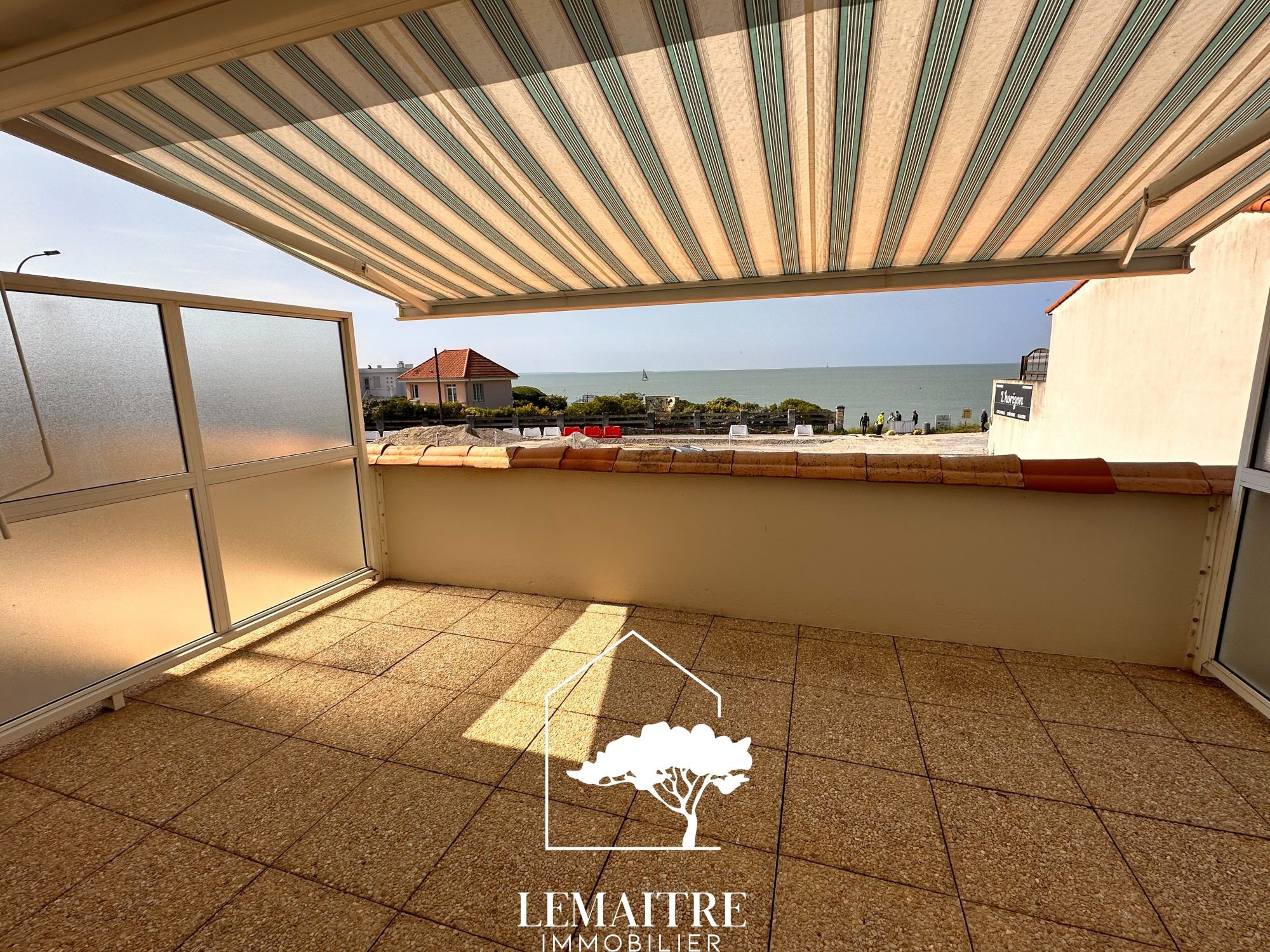 Appartement vue mer avec terrasse et parking — photo 11