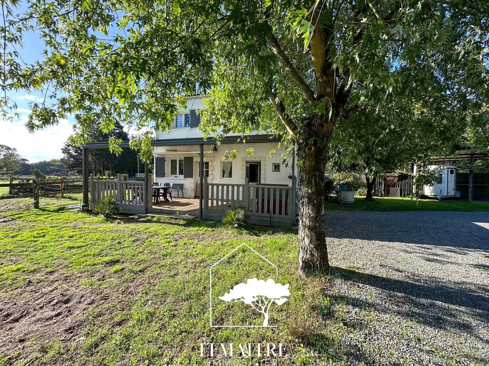 Propriété équestre à vendre Les Mathes . Maison 118 m2  13 000m2 de terrain — photo 2