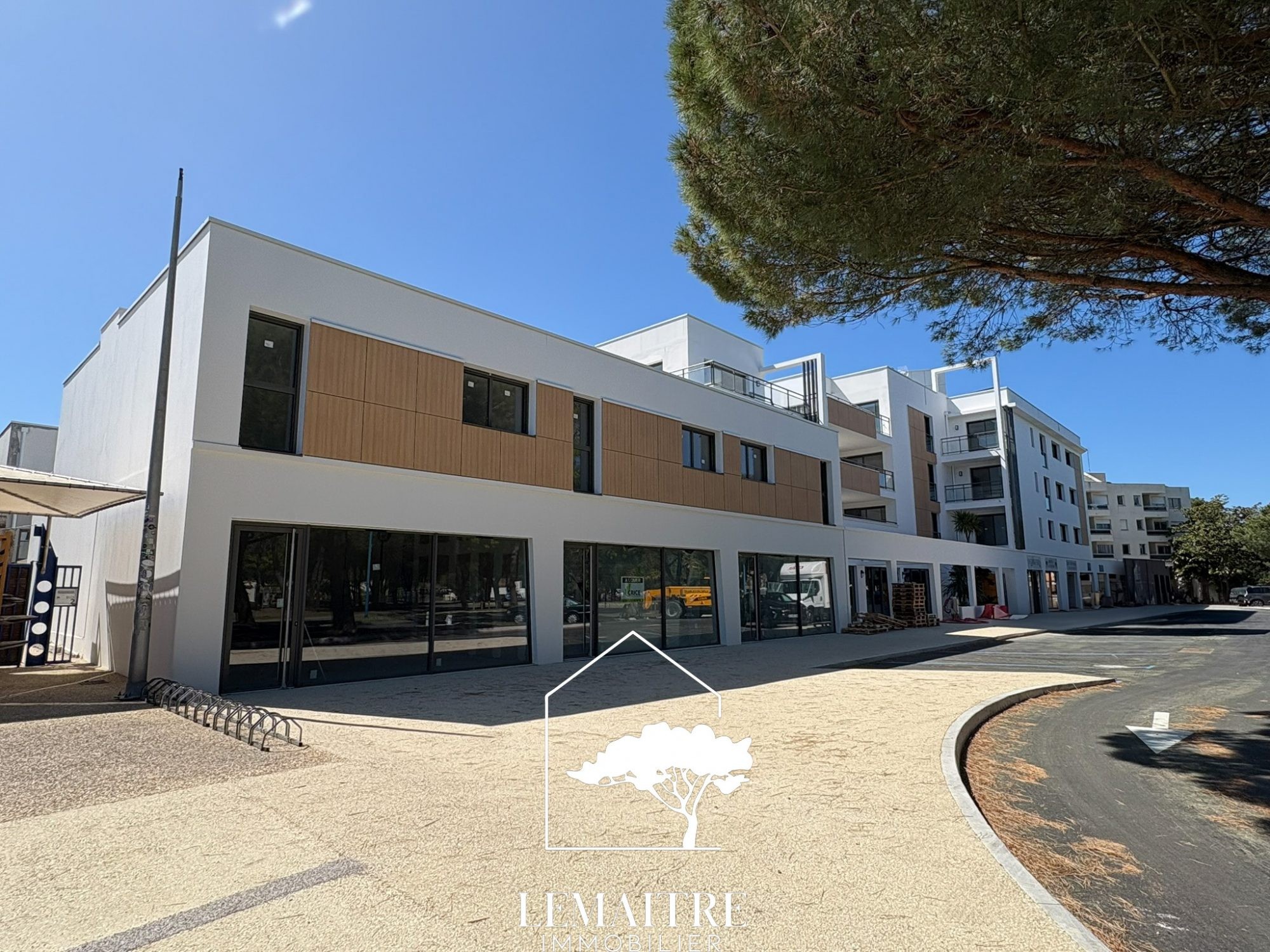 APPARTEMENT NEUF À VENIR AU C?UR DE LA PALMYRE, À 1 KM DE LA PLAGE — photo 3