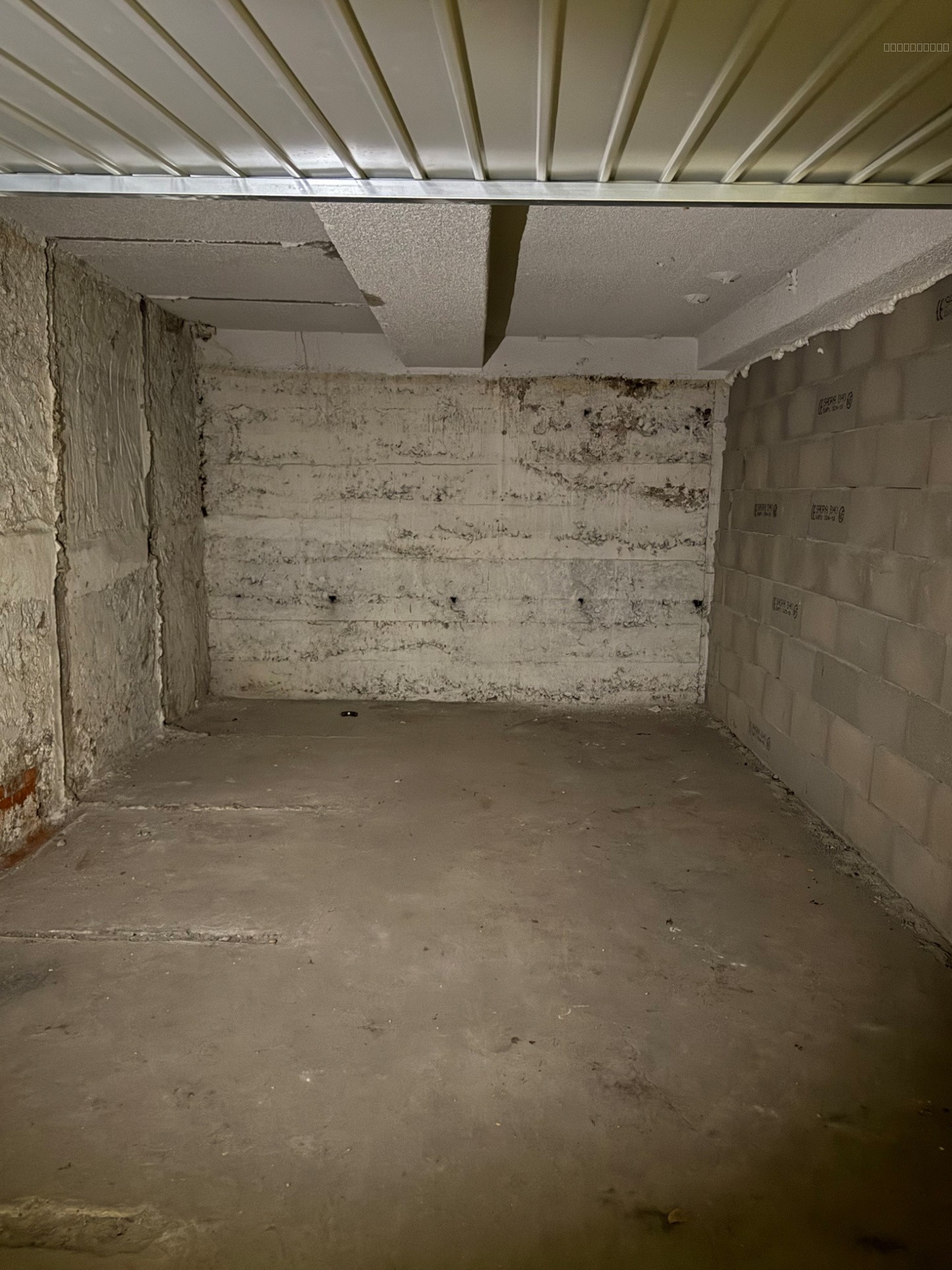 Garage à louer sécurisé en sous-sol — photo 3