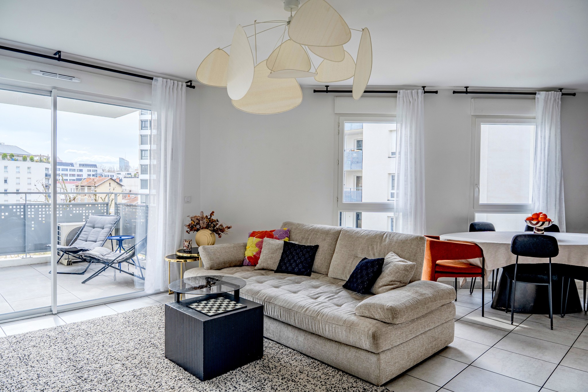 Villeurbanne La Doua - Lumineux T4 de 85,46 m2 avec terrasse et garage   Vue dégagée — photo 2