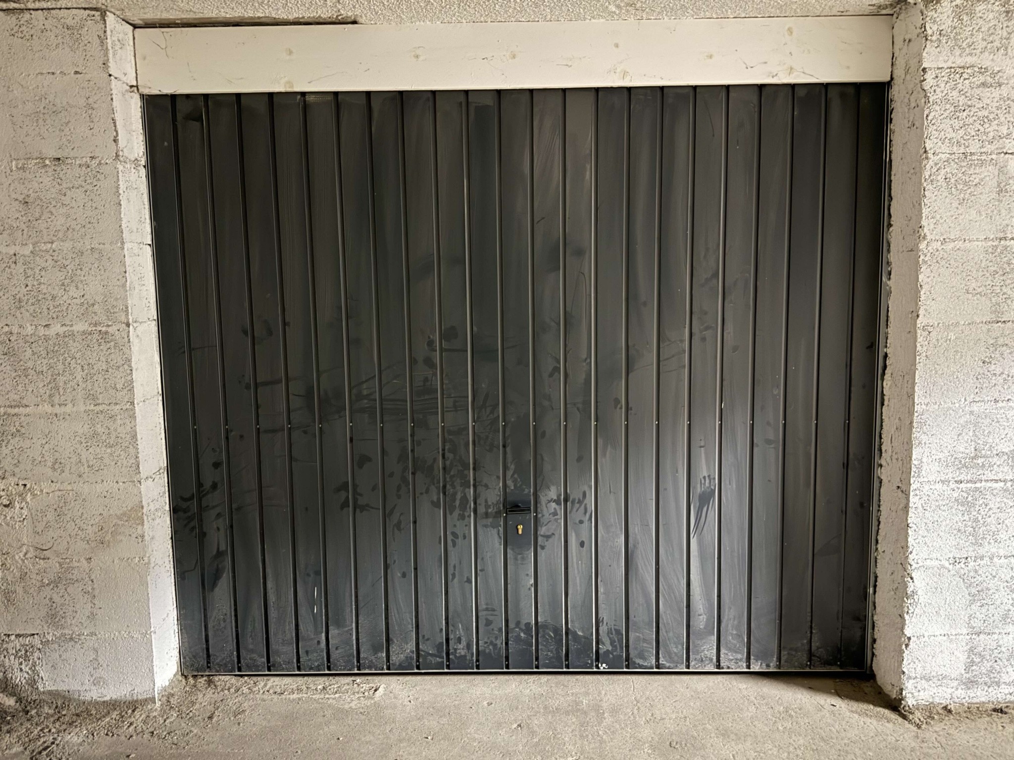 Garage à louer sécurisé en sous-sol — photo 2